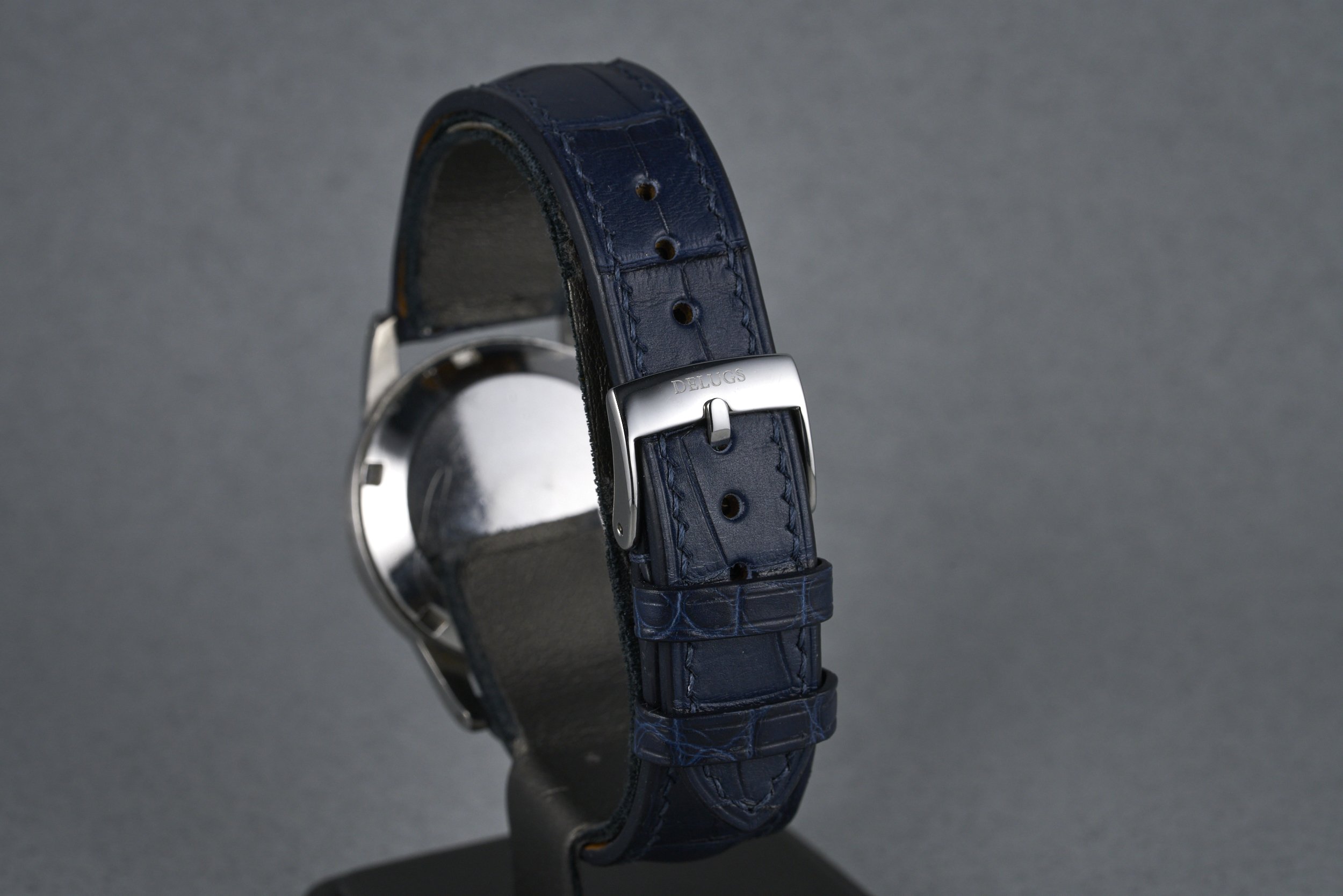 omega-vintage-2491.1-refinished.dial-1940s-oysterpalace-OP2259-07.jpg