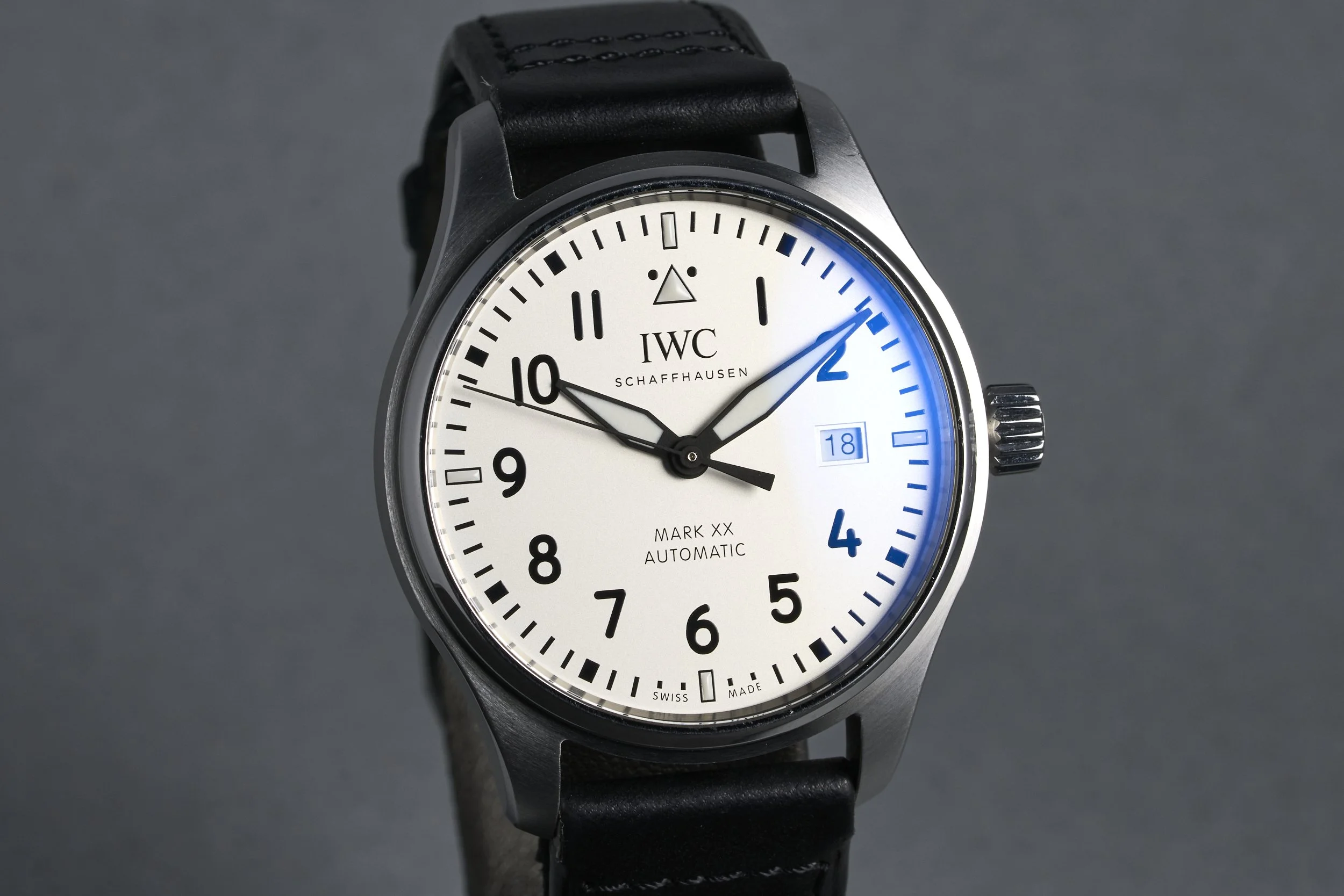 iwc-Pilots.Watch.markxx.boxpapers-IW328207-silver.dial-2024-oysterpalace-OP2270-02.jpg