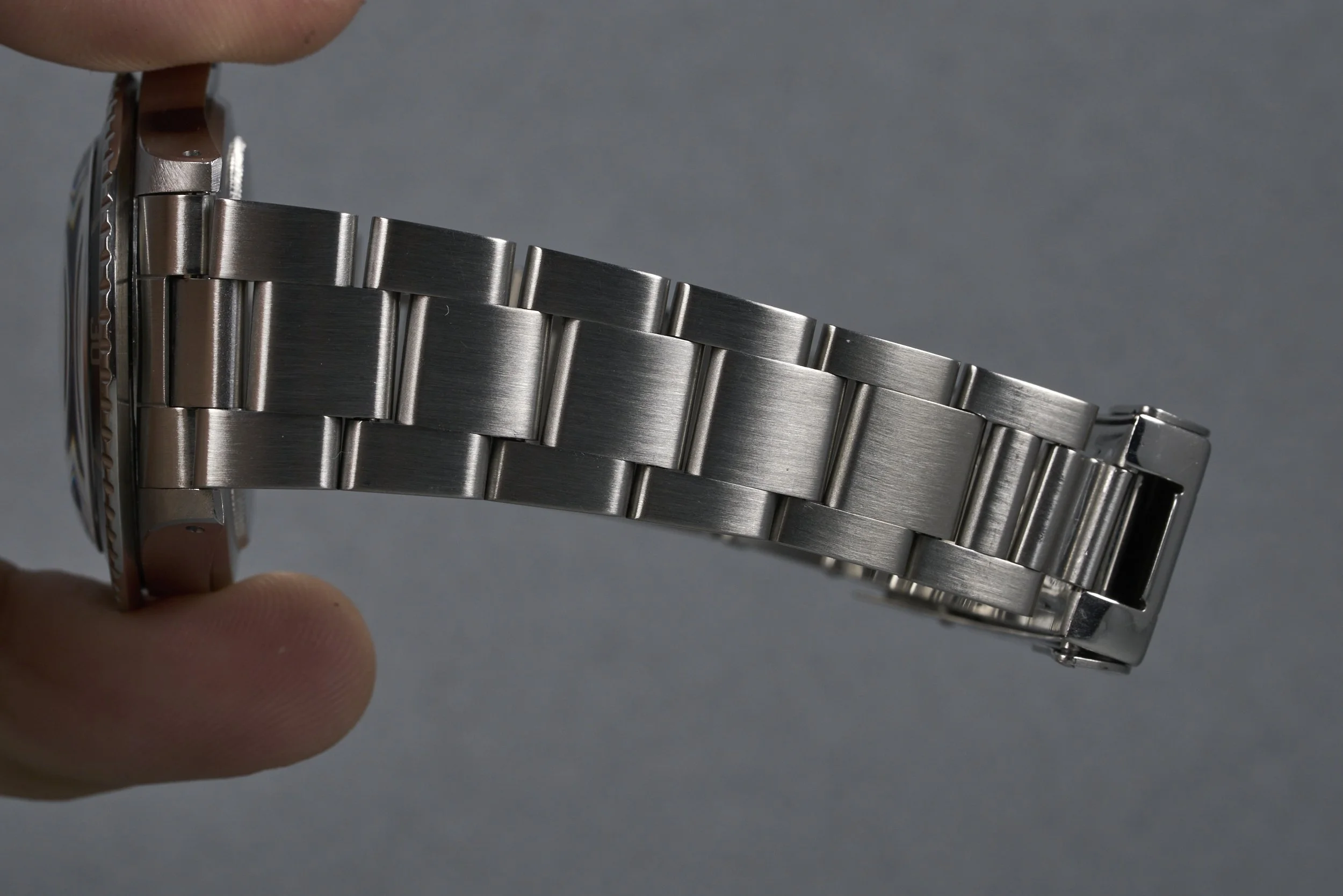 rolex-submariner-5513-non.serif.dial-2.7mill-oysterpalace-OP2289-09.jpg