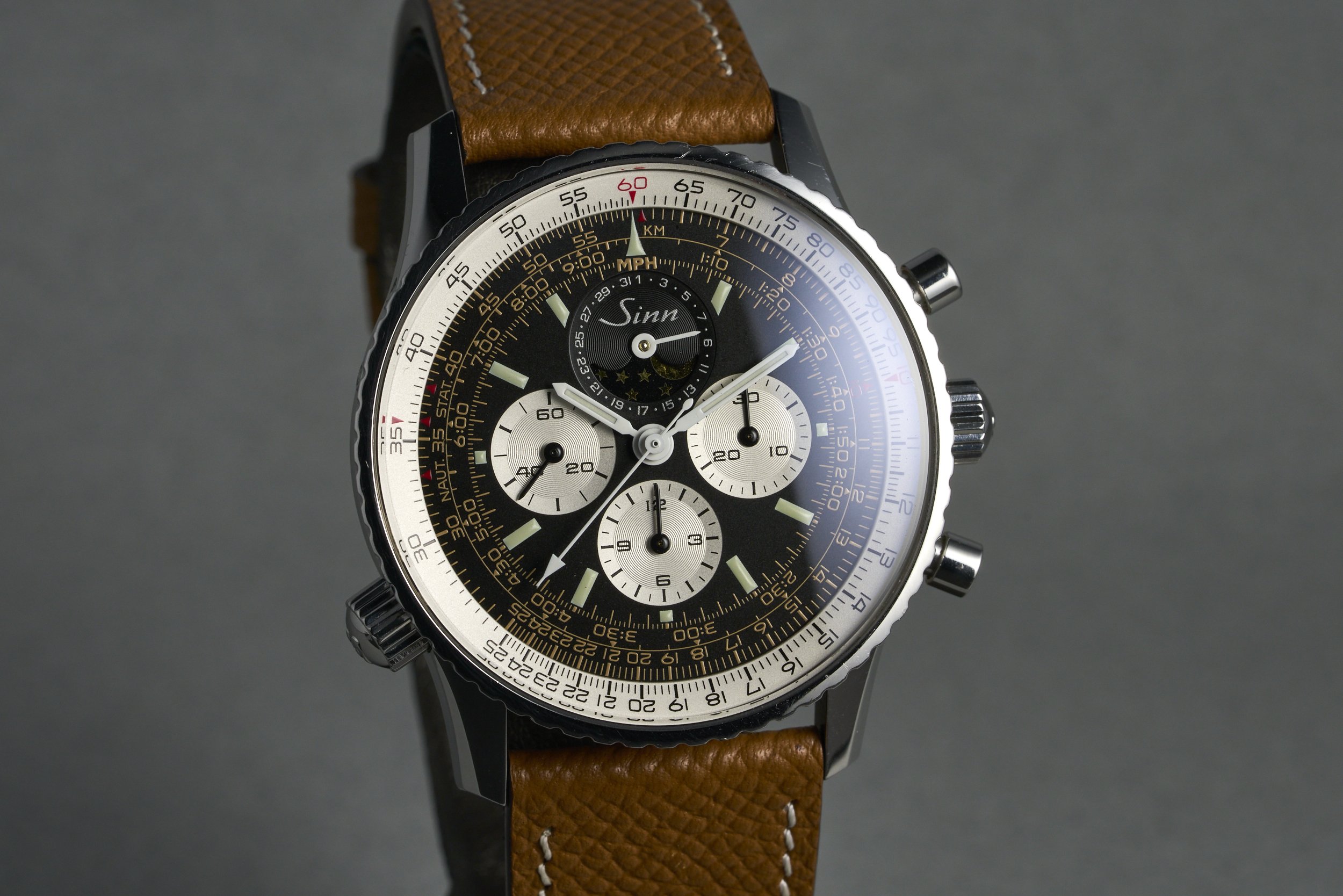 sinn-klassik.box-903.081-reverse.panda.dial-2009-oysterpalace-OP2153-02.jpg