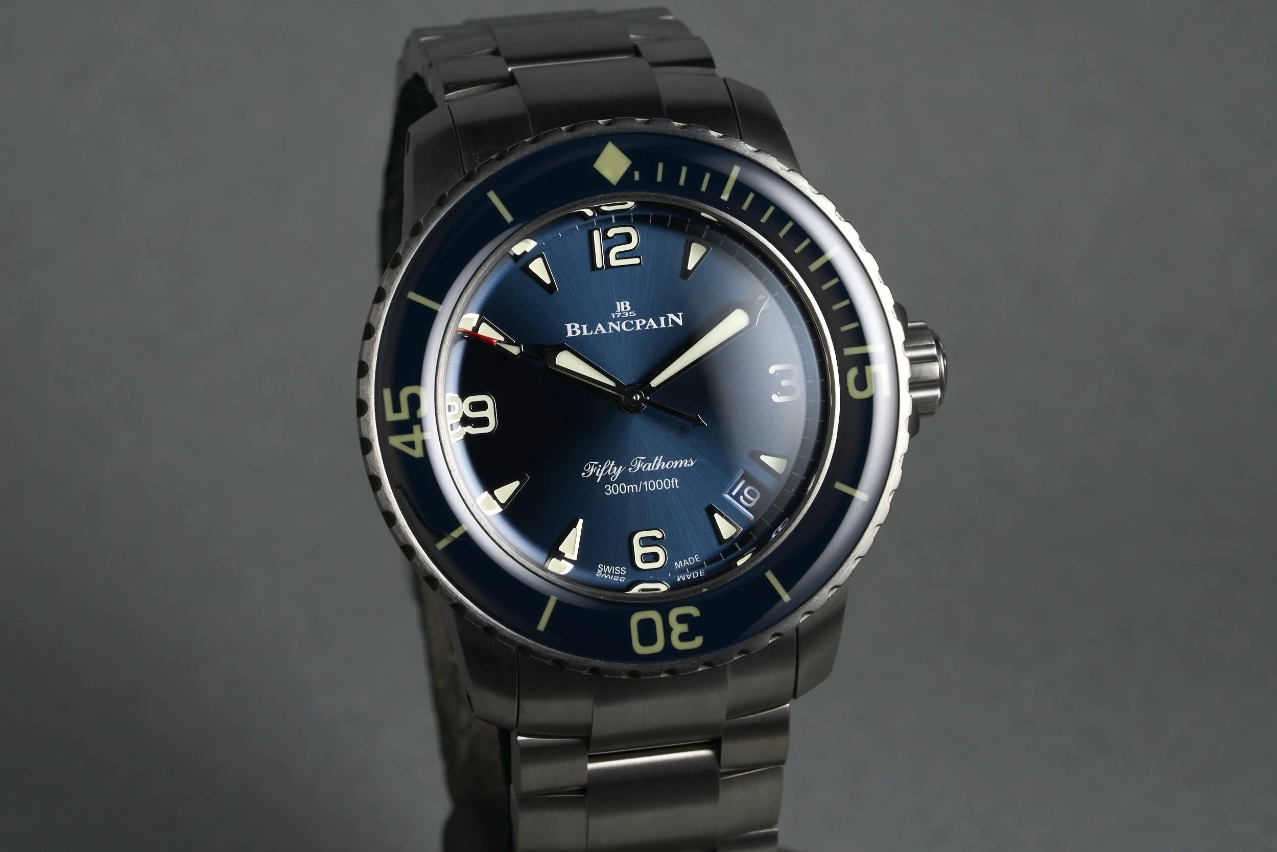 blancpain-fifty.fathoms.titanium.boxpapers-5010.12B40.98S-blue.dial-2024-oysterpalace-OP2299-02.jpg