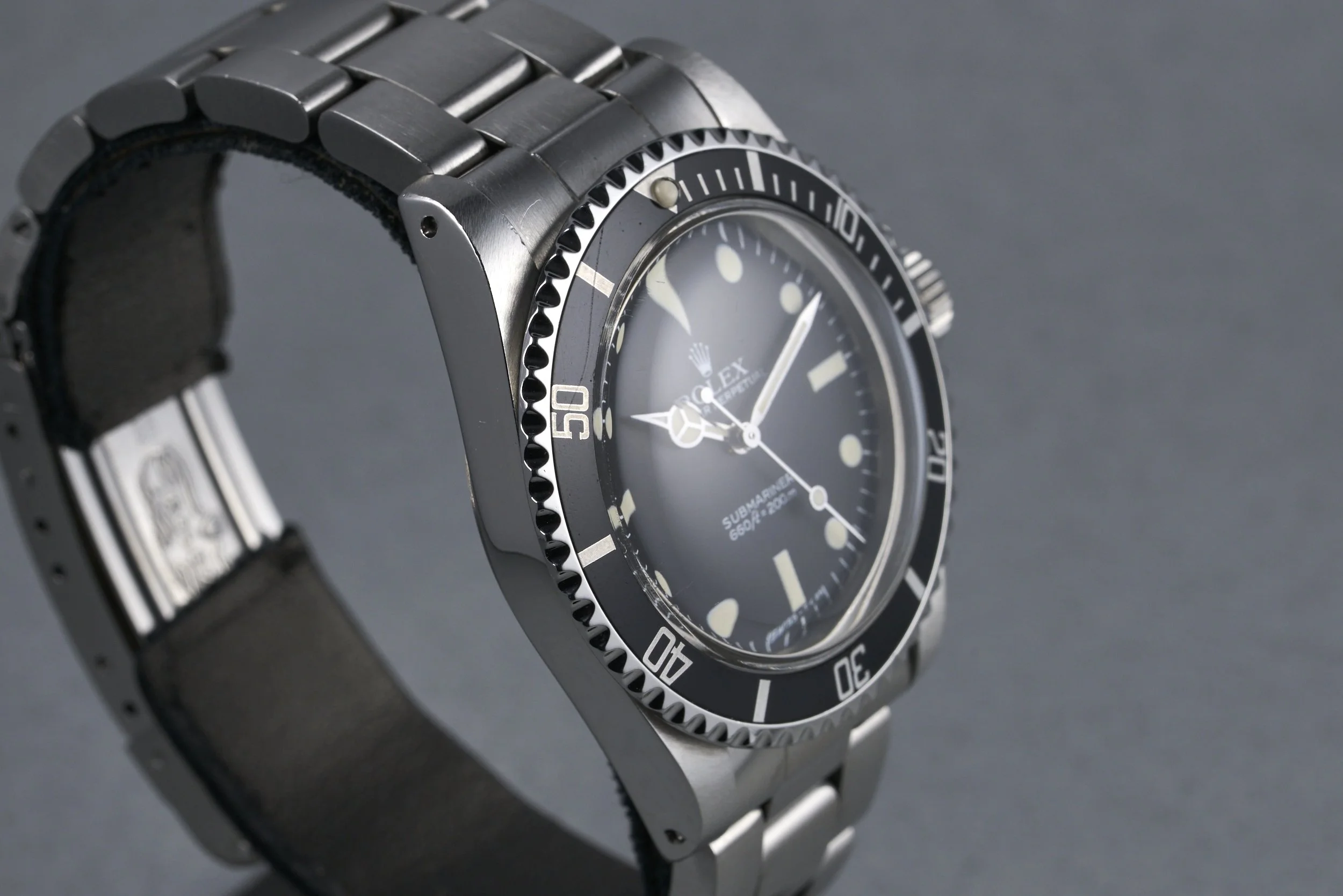 rolex-submariner.boxpapers-5513-mk 5.maxi.dial-8.0mill-oysterpalace-OP2292-06.jpg