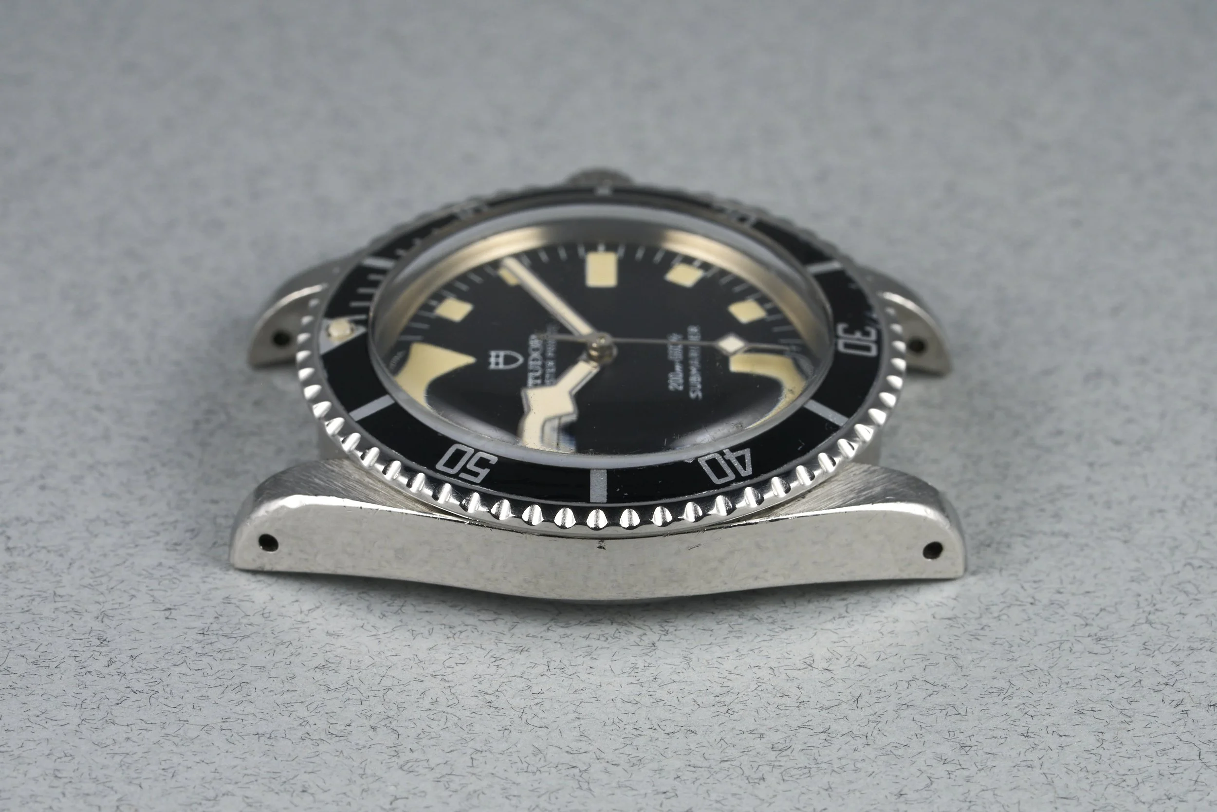 tudor-submariner-94010-black.dial-1979-oysterpalace-OP2223-10.jpg