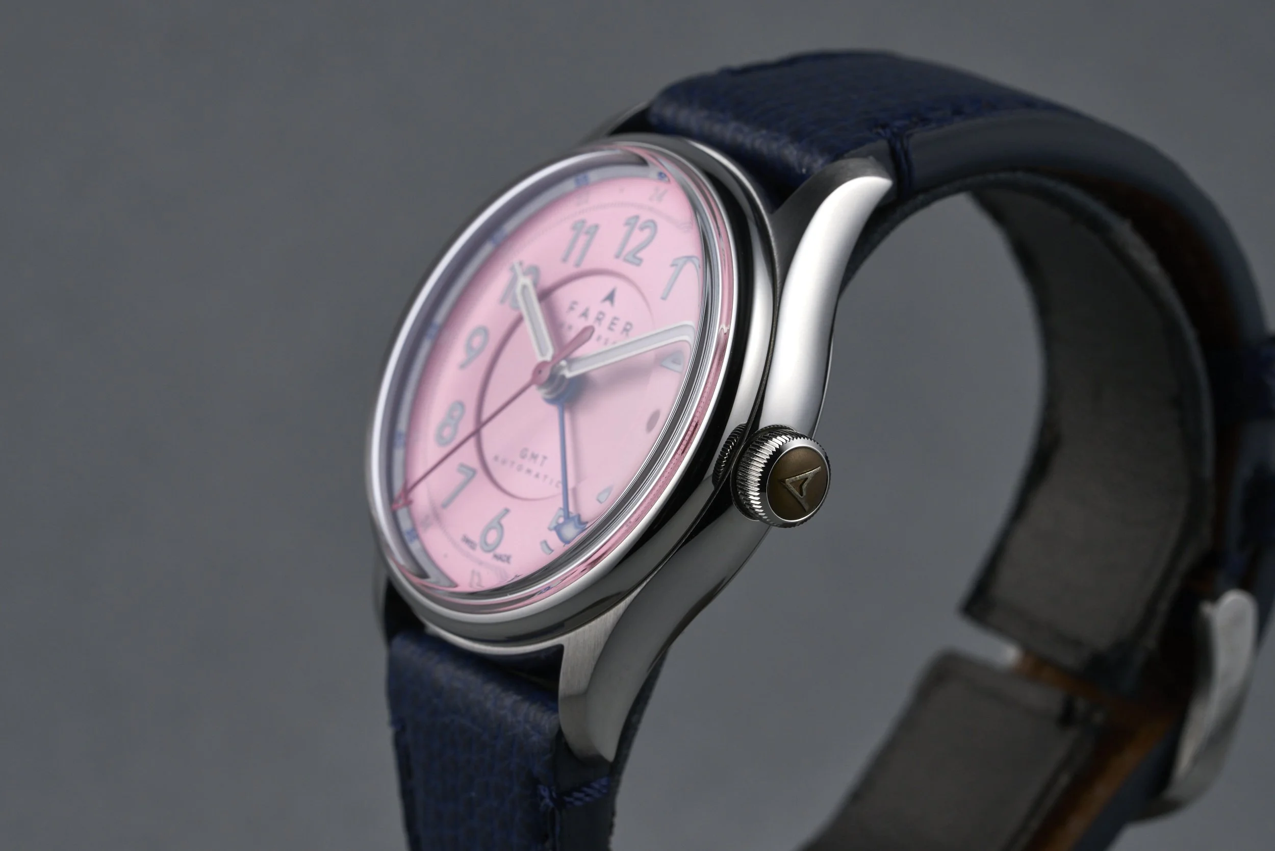 farer-lander.boxpapers-kano-pink.dial-2023-oysterpalace-OP2250-06.jpg
