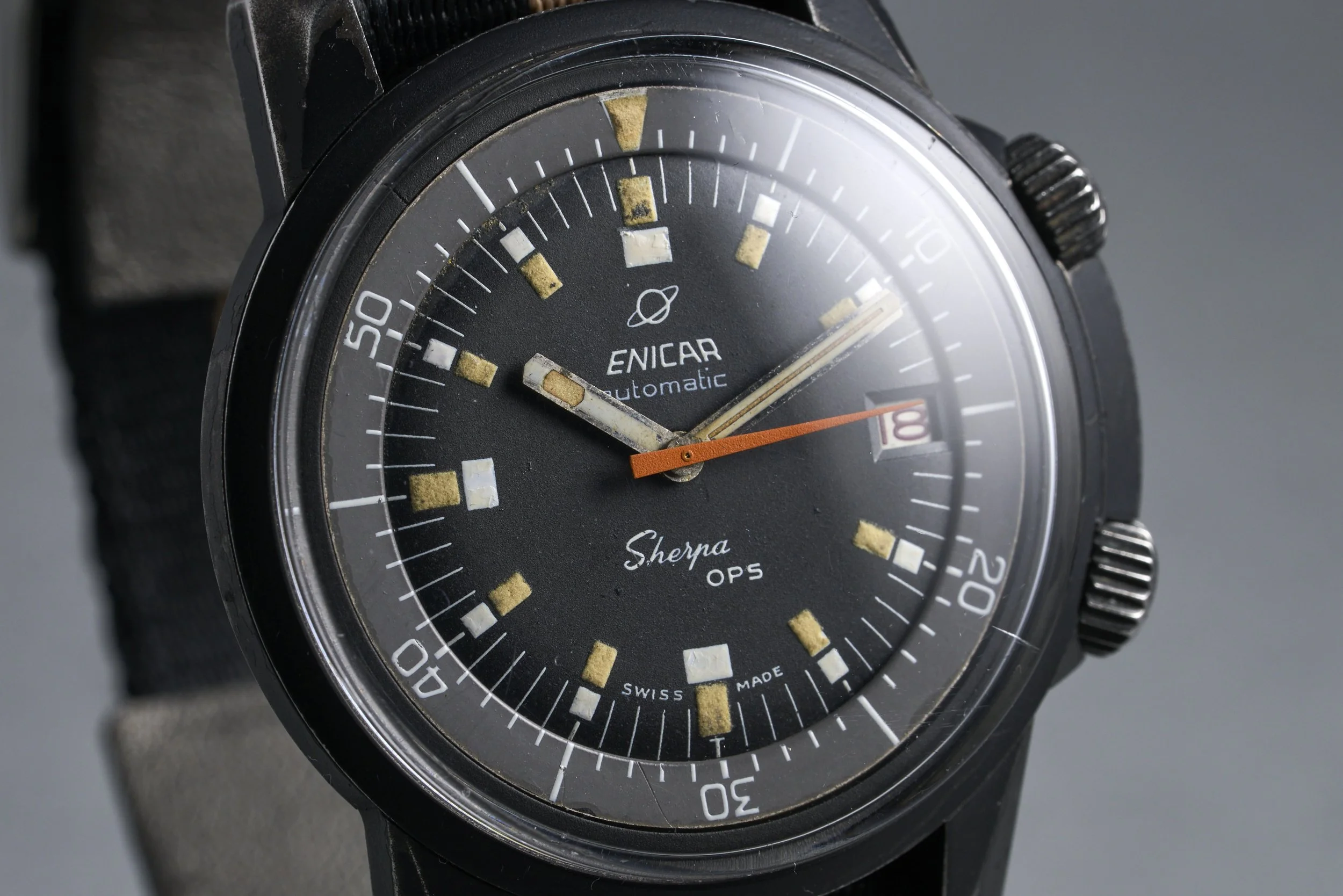 enicar-sherpa.ops.pvd-2342-black.dial-1970s-oysterpalace-OP2157-04.jpg