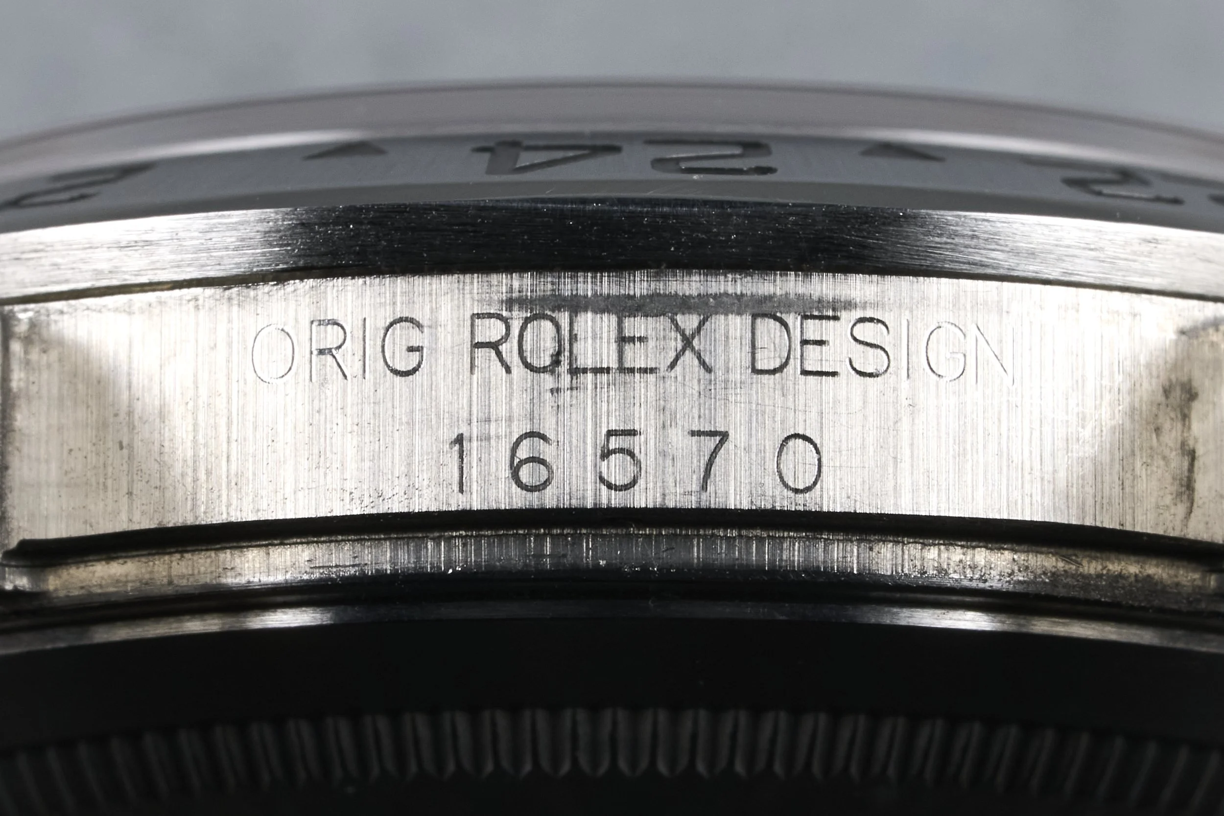 rolex-explorerII.boxservicepapers-16570-white.tritium.dial-1995.W-oysterpalace-OP2317-11.jpg