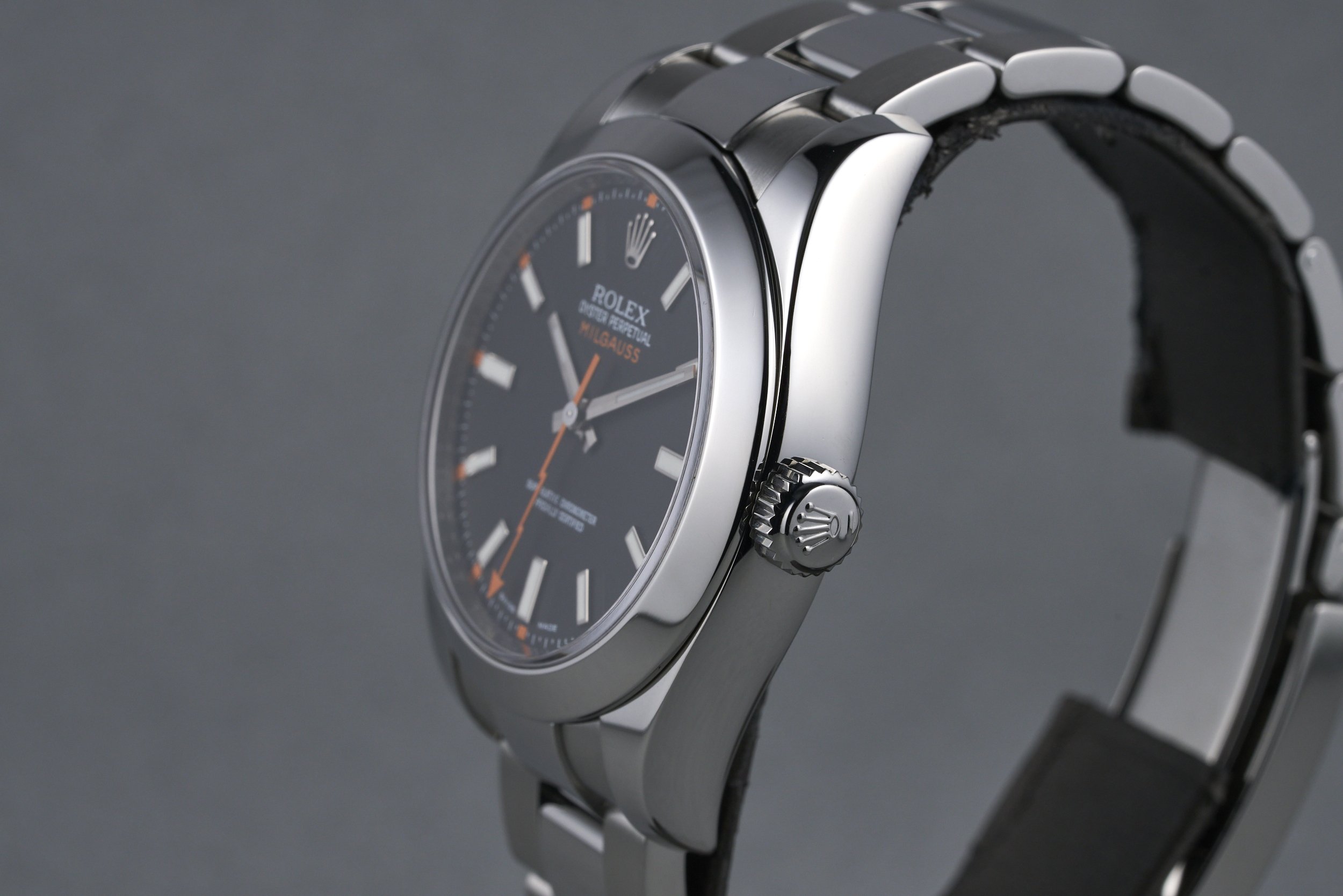 rolex-milgauss.papers-116400-black.dial-2009.V-oysterpalace-OP2293-06.jpg