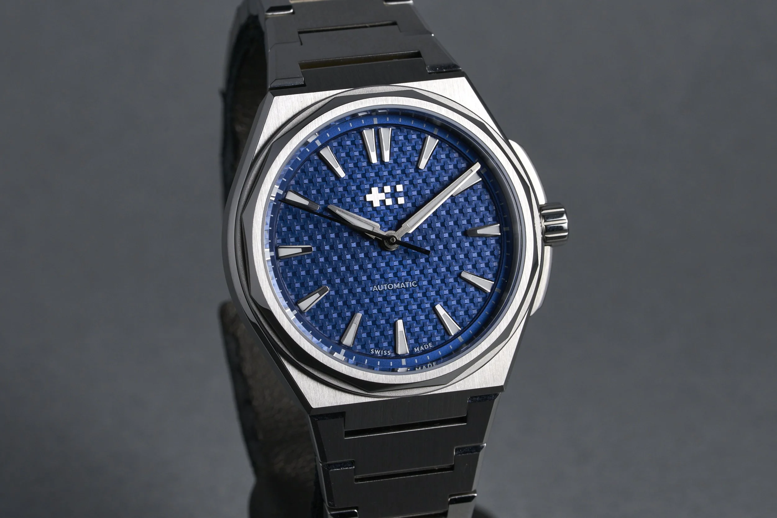 chistopherward-twelve.boxpapers-glacier.blue-cobalt.dial-2023-oysterpalace-OP2254-02.jpg