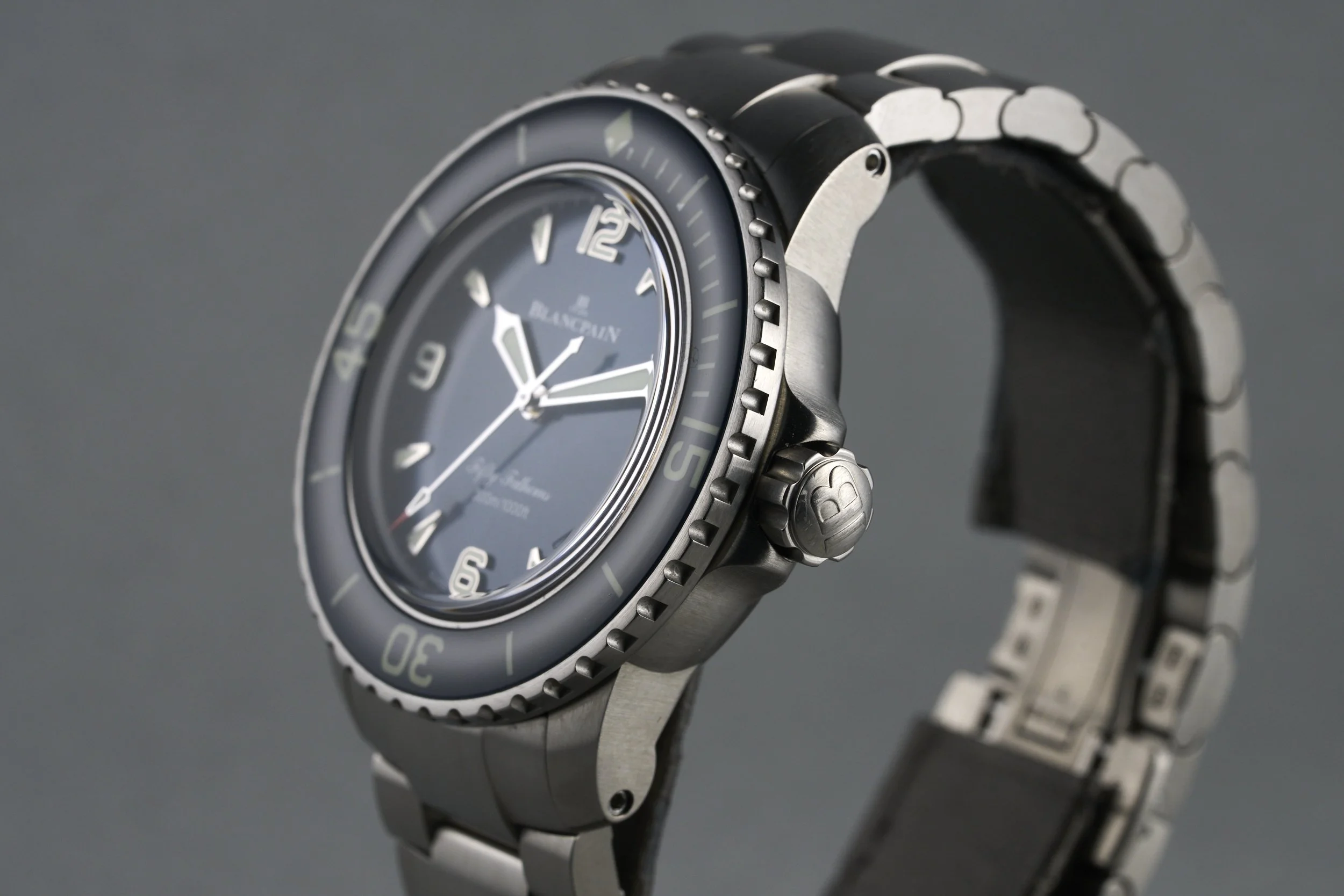 blancpain-fifty.fathoms.titanium.boxpapers-5010.12B40.98S-blue.dial-2024-oysterpalace-OP2299-07.jpg