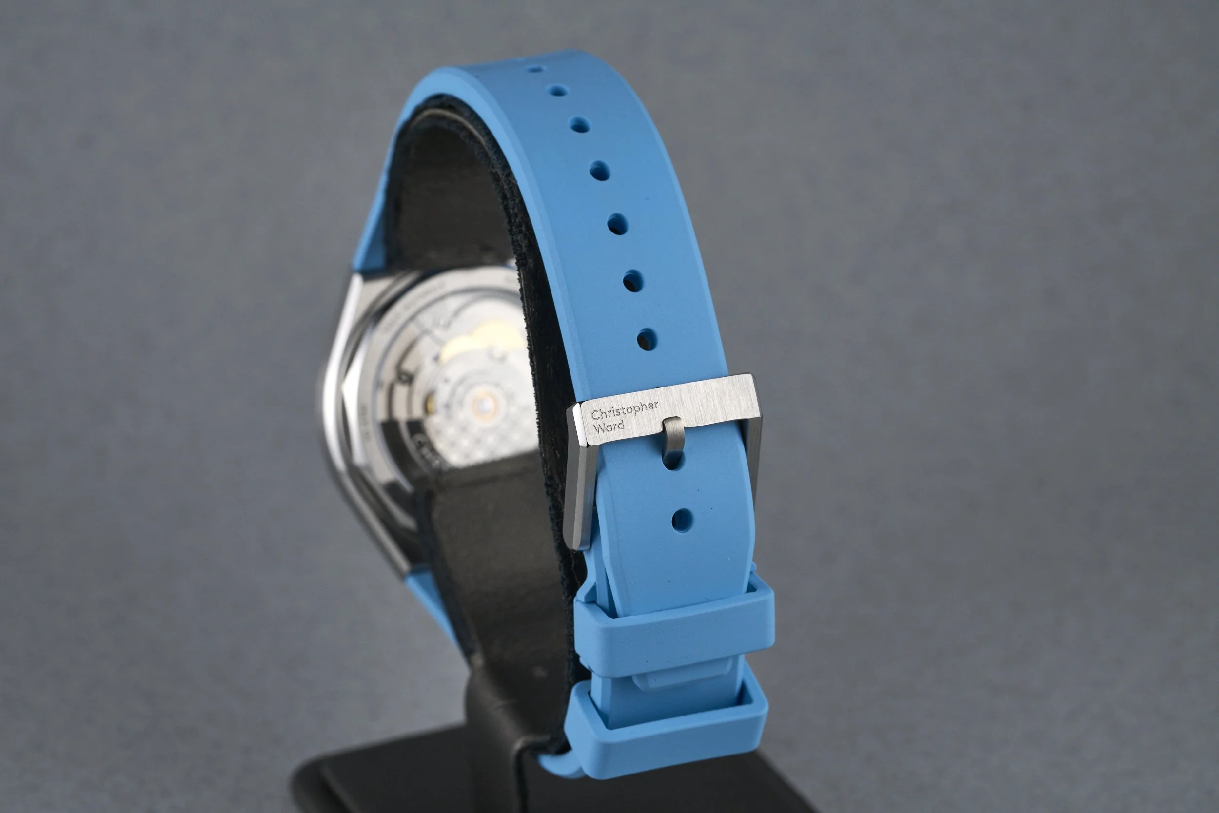 christopherward-twelve.boxpapers-glacierblue-blue.dial-2023-oysterpalace-OP2254-07.jpg