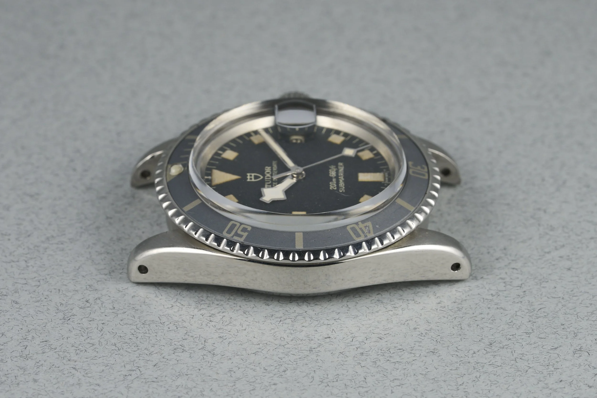 tudor-submariner-9411.0-blue.snowflake.dial-799xxx-oysterpalace-OP2178-08.jpg