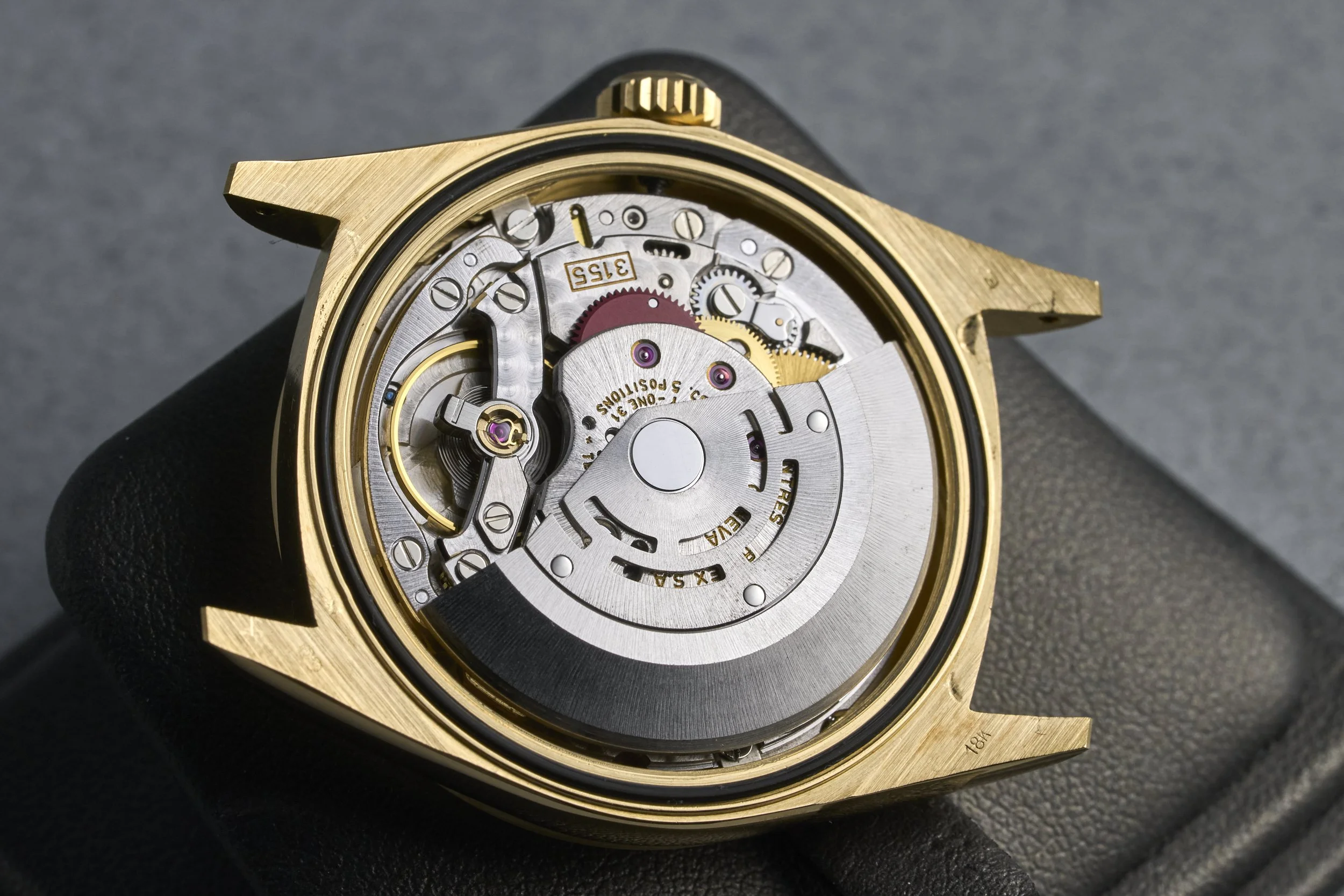 rolex-daydate.yellowgold.rscpapers-18238-arabic.myriad.dial-1988.L-oysterpalace-OP2283-12.jpg