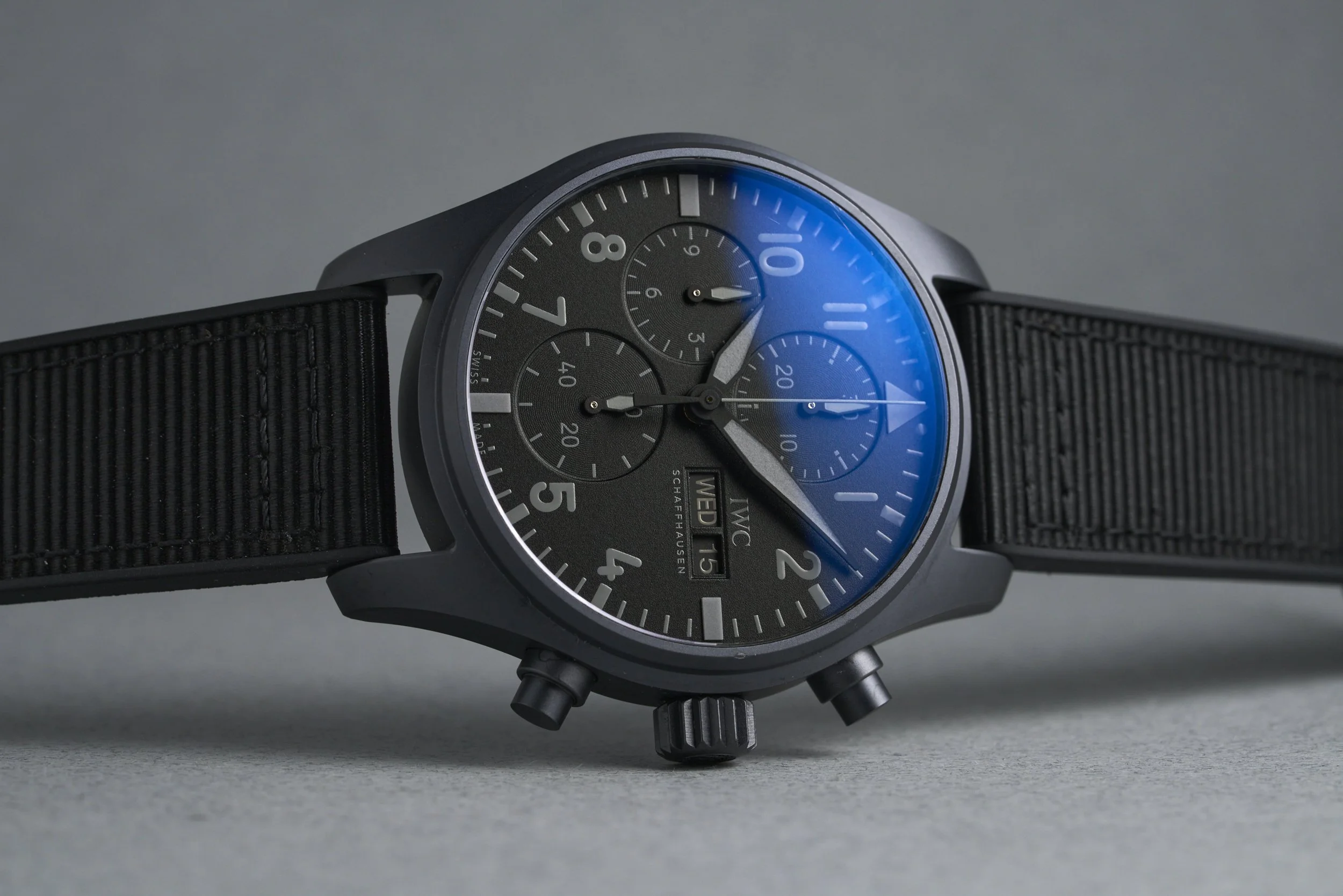 iwc-pilots.watch.chrono.ceratanium.boxpapers-IW388106-black.dial-2022-oysterpalace-OP2316-10.jpg