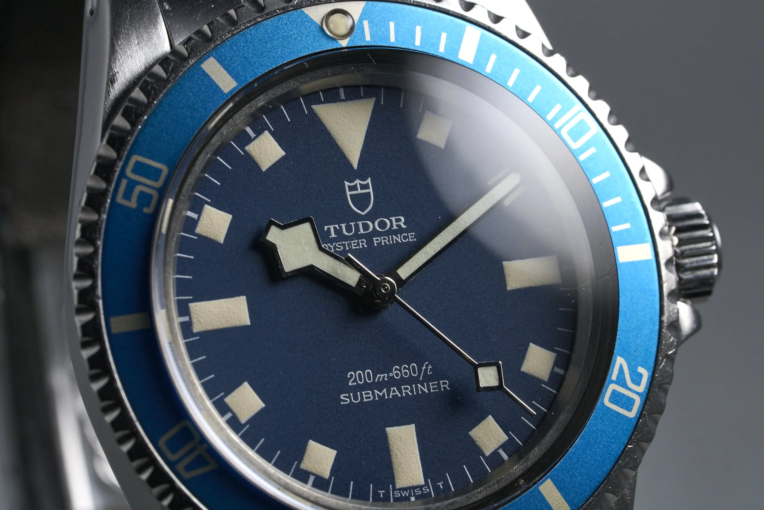 tudor-submariner-94010-blue.snowflake.dial-1980-oysterpalace-OP2214-04.jpg