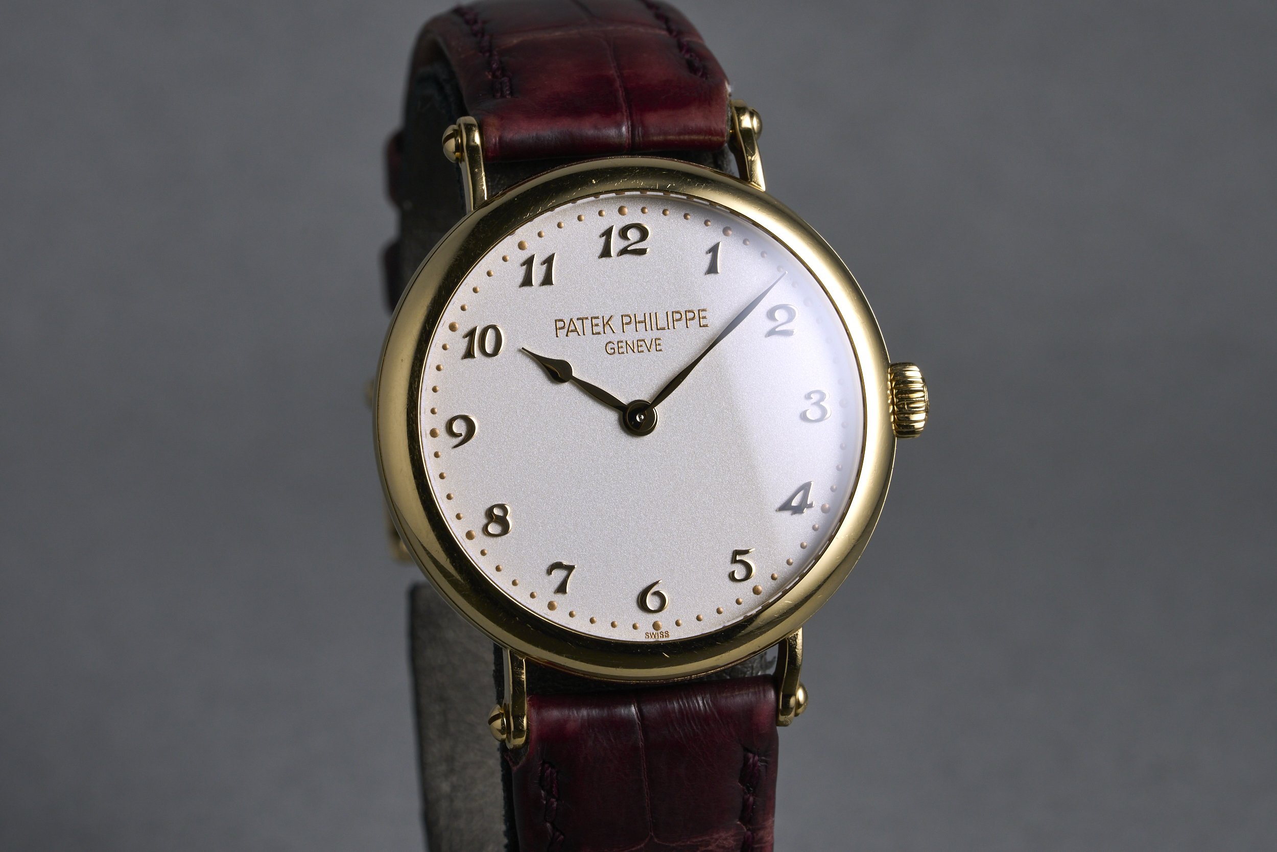 patek-calatrava.yellowgold-7200R-silver.dial-2010s-oysterpalace-OP2149-02.jpg