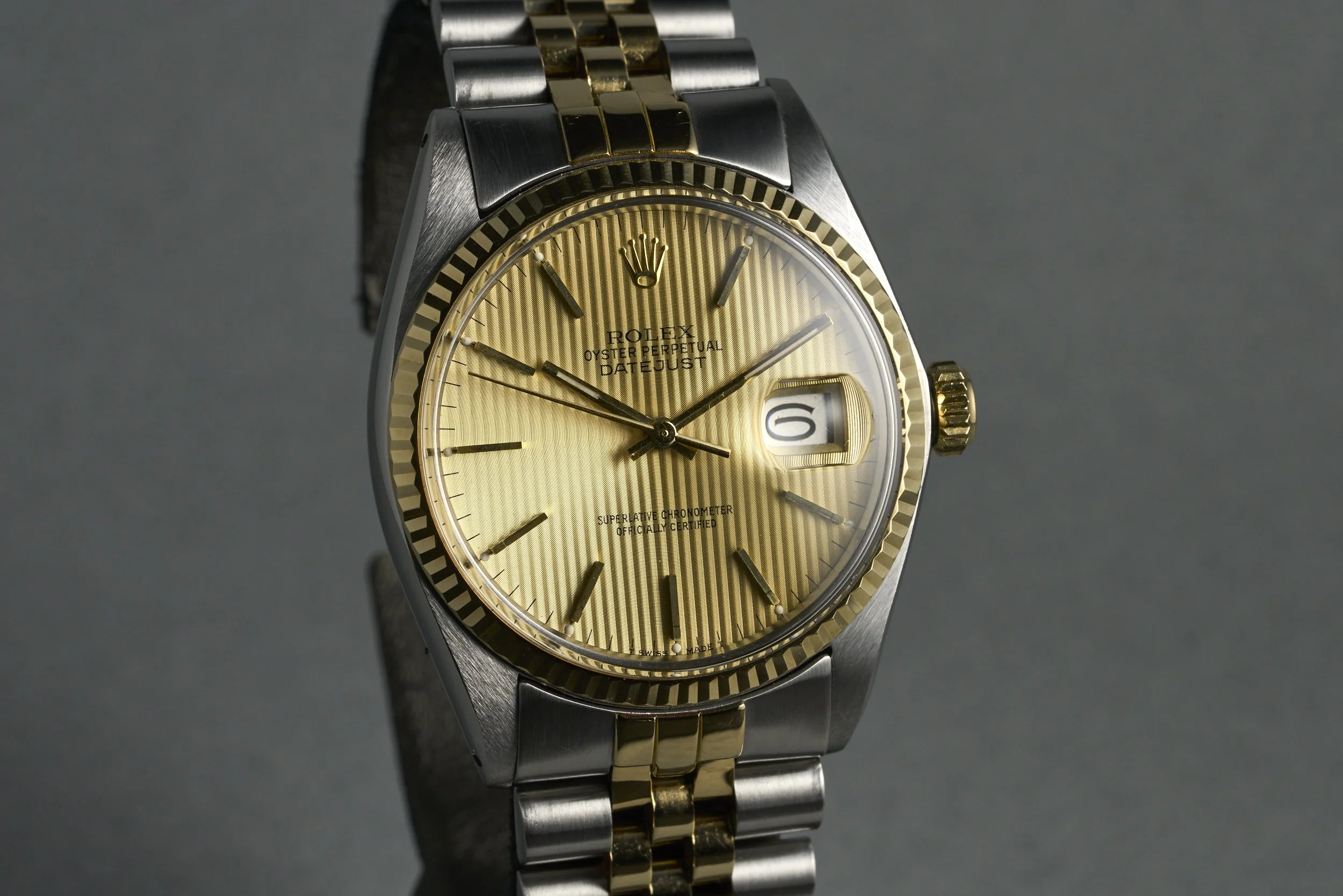 rolex-datejust.twotone-16013-champagne.tapestry.dial-5.5mill-oysterpalace-OP2191-02.jpg