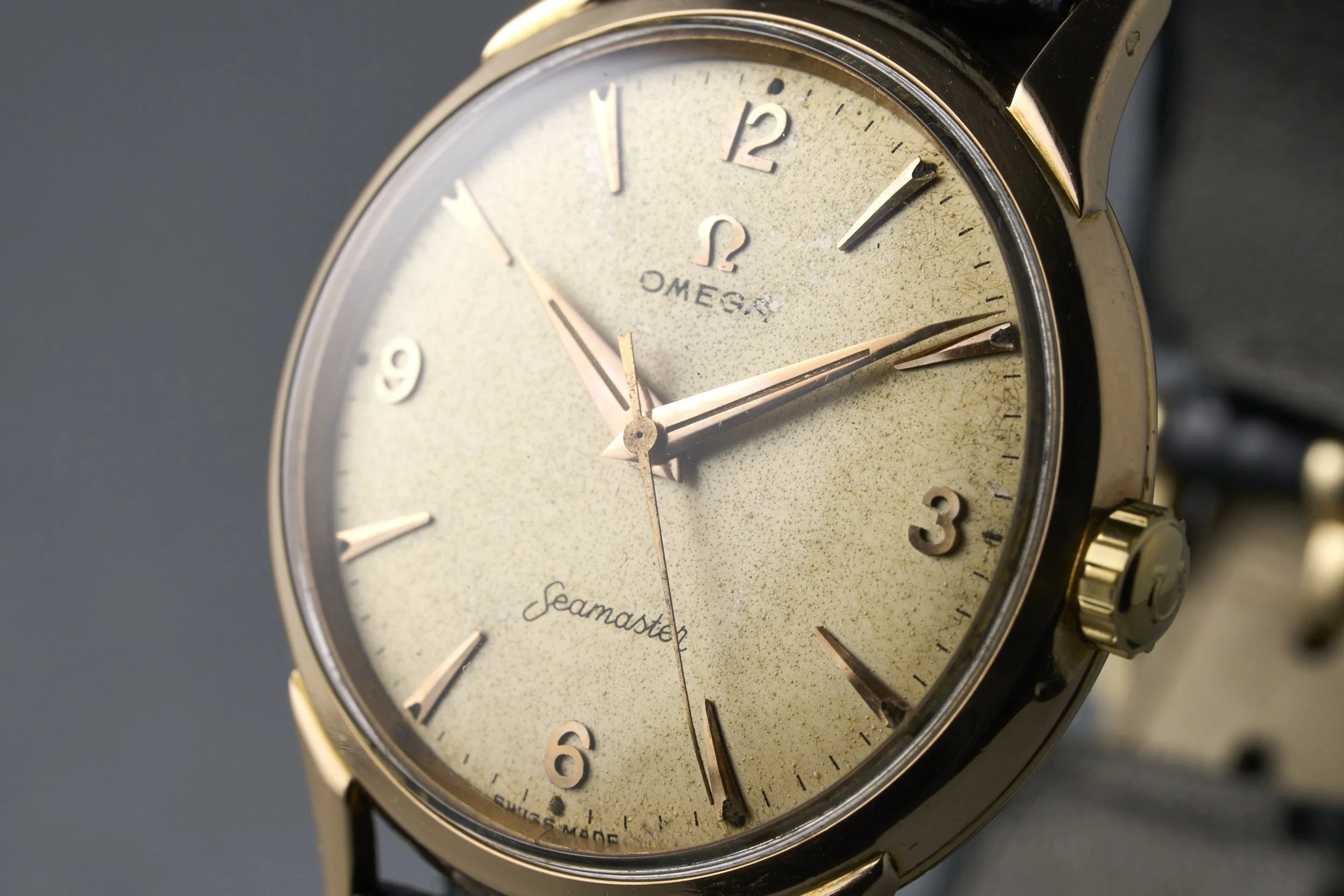omega-seamaster.rose.gold-cal284-cream.dial-1950s-oysterpalace-OP2315-05.jpg