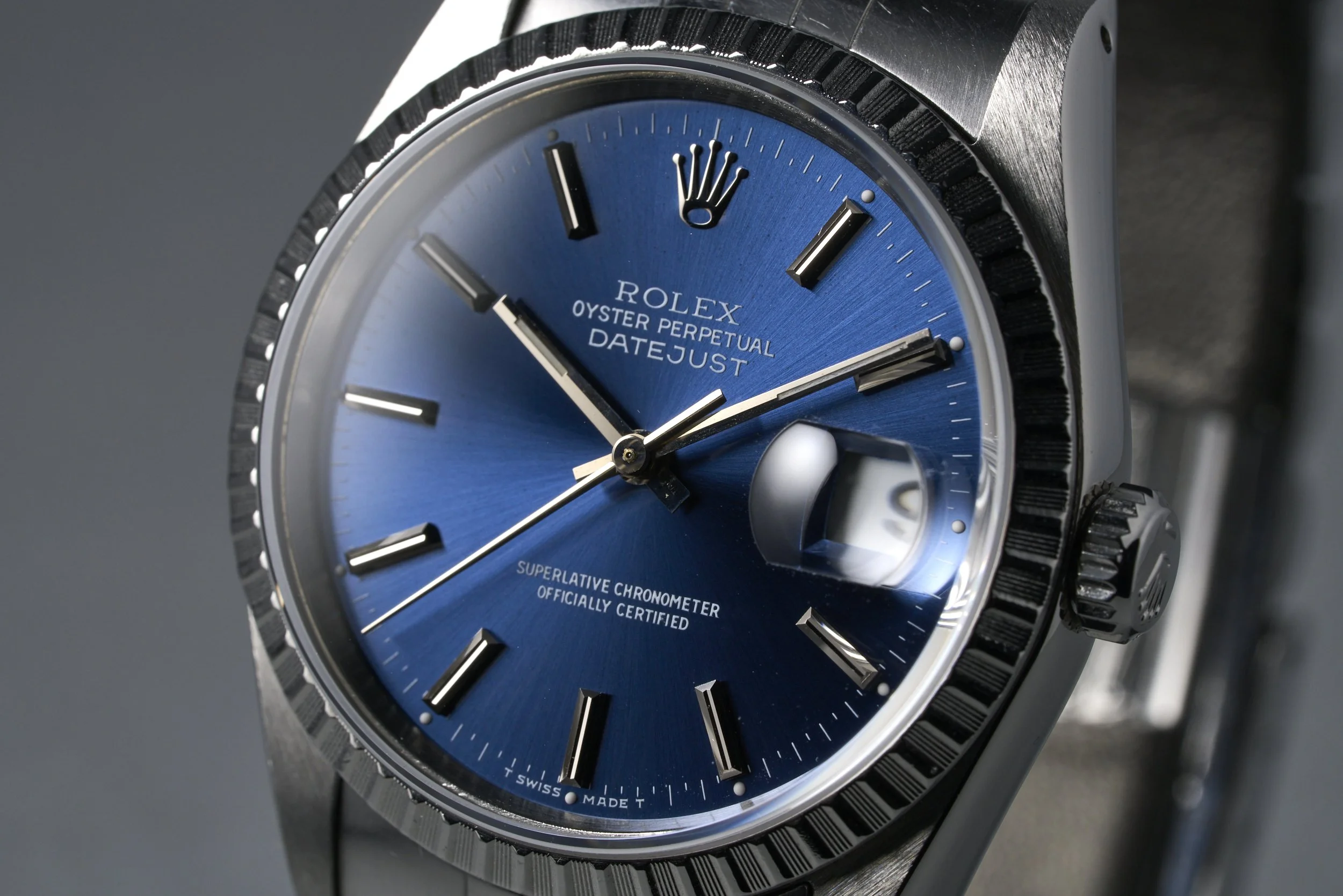 rolex-datejust-16220-blue.dial-1991.X-oysterpalace-OP2176-05.jpg