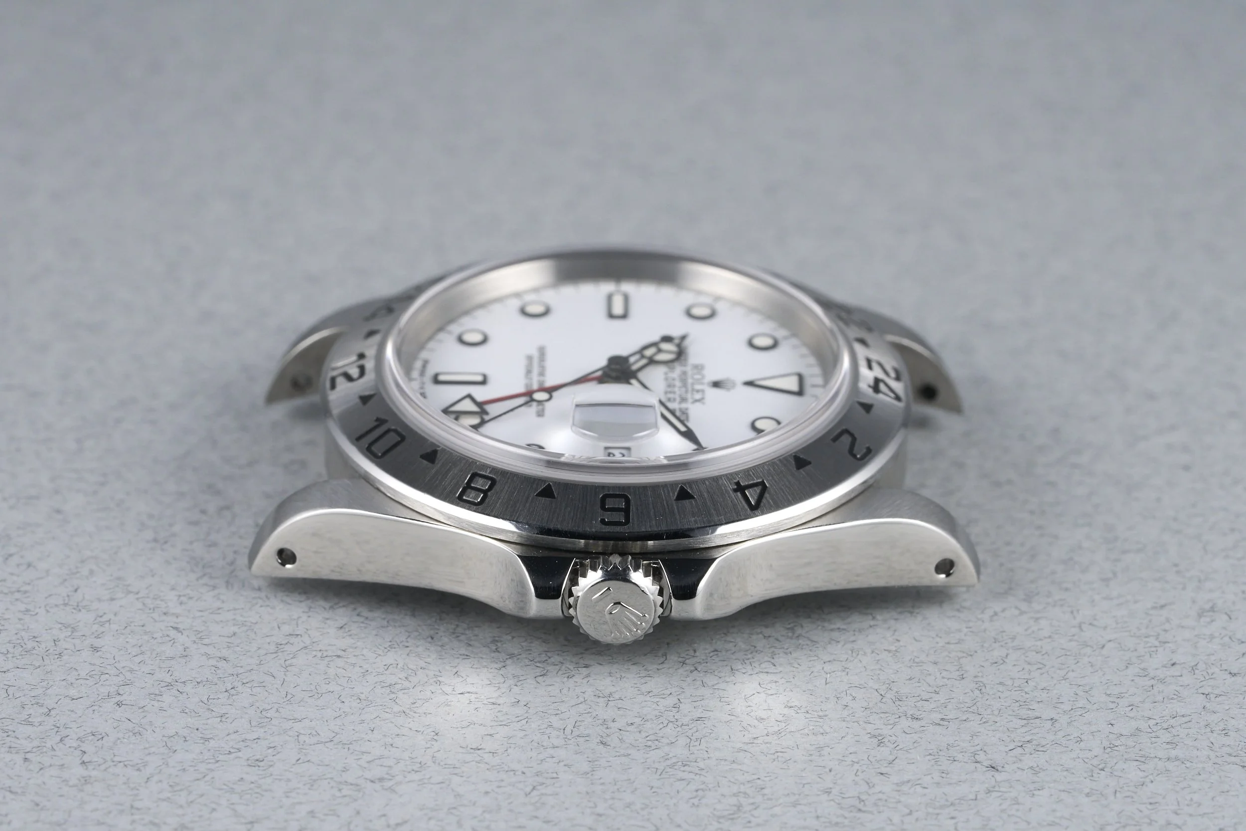 rolex-explorerII.boxservicepapers-16570-white.tritium.dial-1995.W-oysterpalace-OP2317-09.jpg