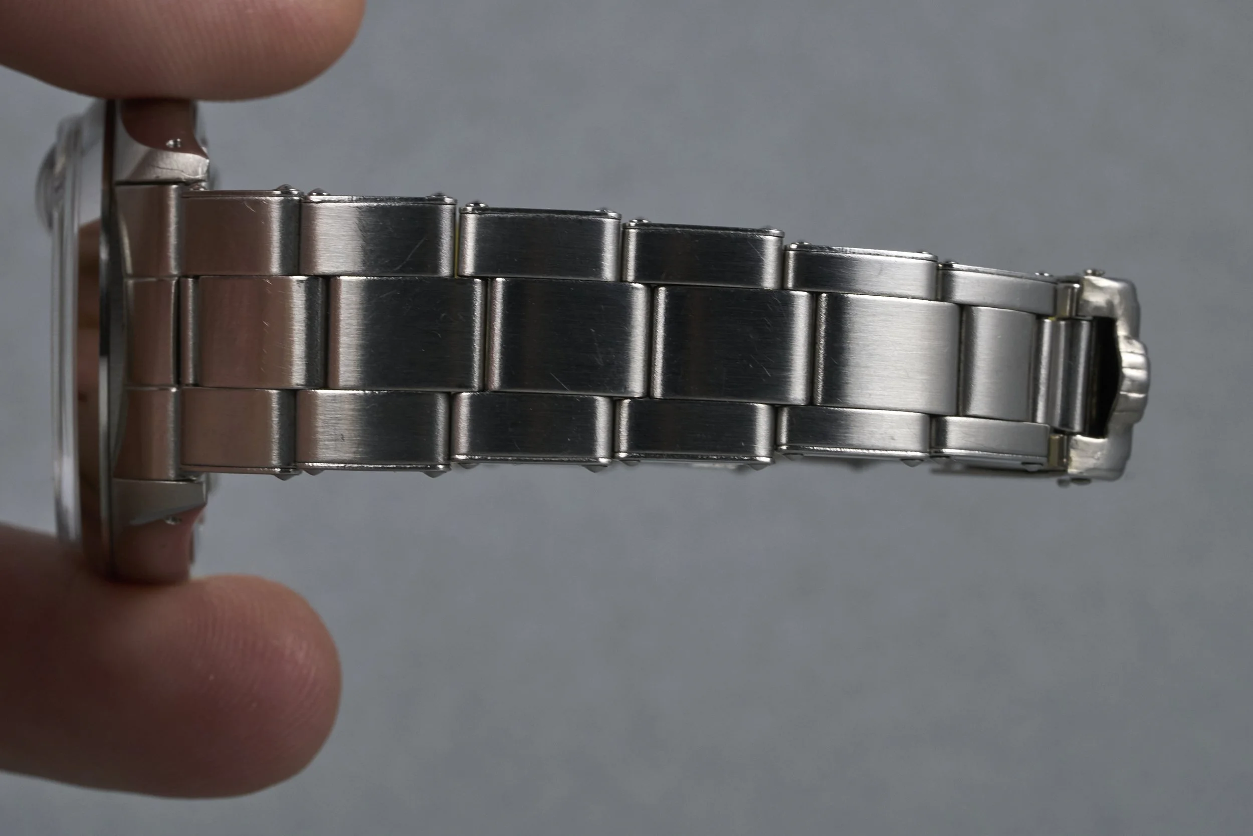 rolex-precision-6694-silver.dial-1.9mill-oysterpalace-OP2185-08.jpg