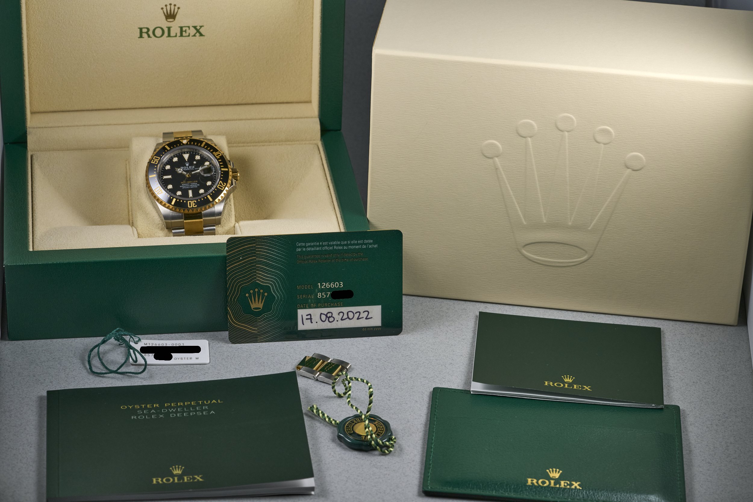 rolex-seadweller.twotone.boxpapers-126603lb-black.dial-2022-oysterpalace-OP2202-10.jpg