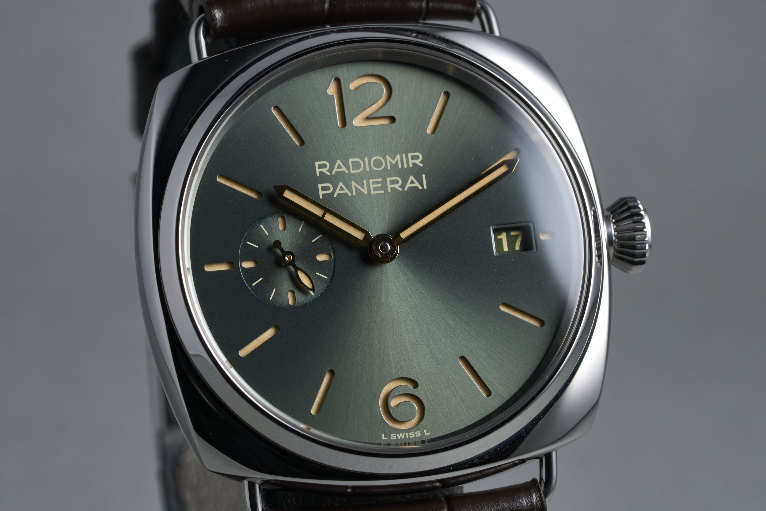 panerai-quaranta.boxpapers-PAM01573-green.dial-2025-oysterpalace-OP2345-04.jpg