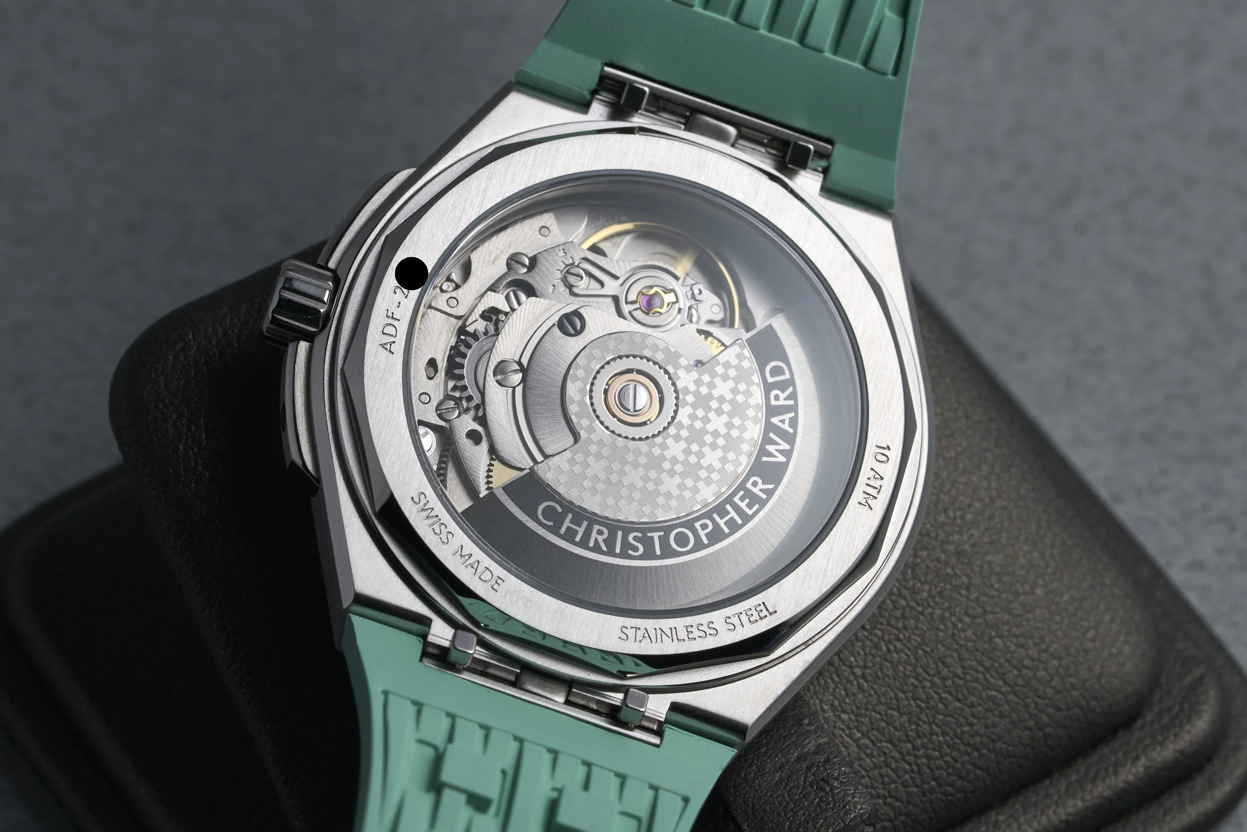 chistopherward-twelve.boxpapers-frostedlichen-mint.dial-2023-oysterpalace-OP2256-08.jpg