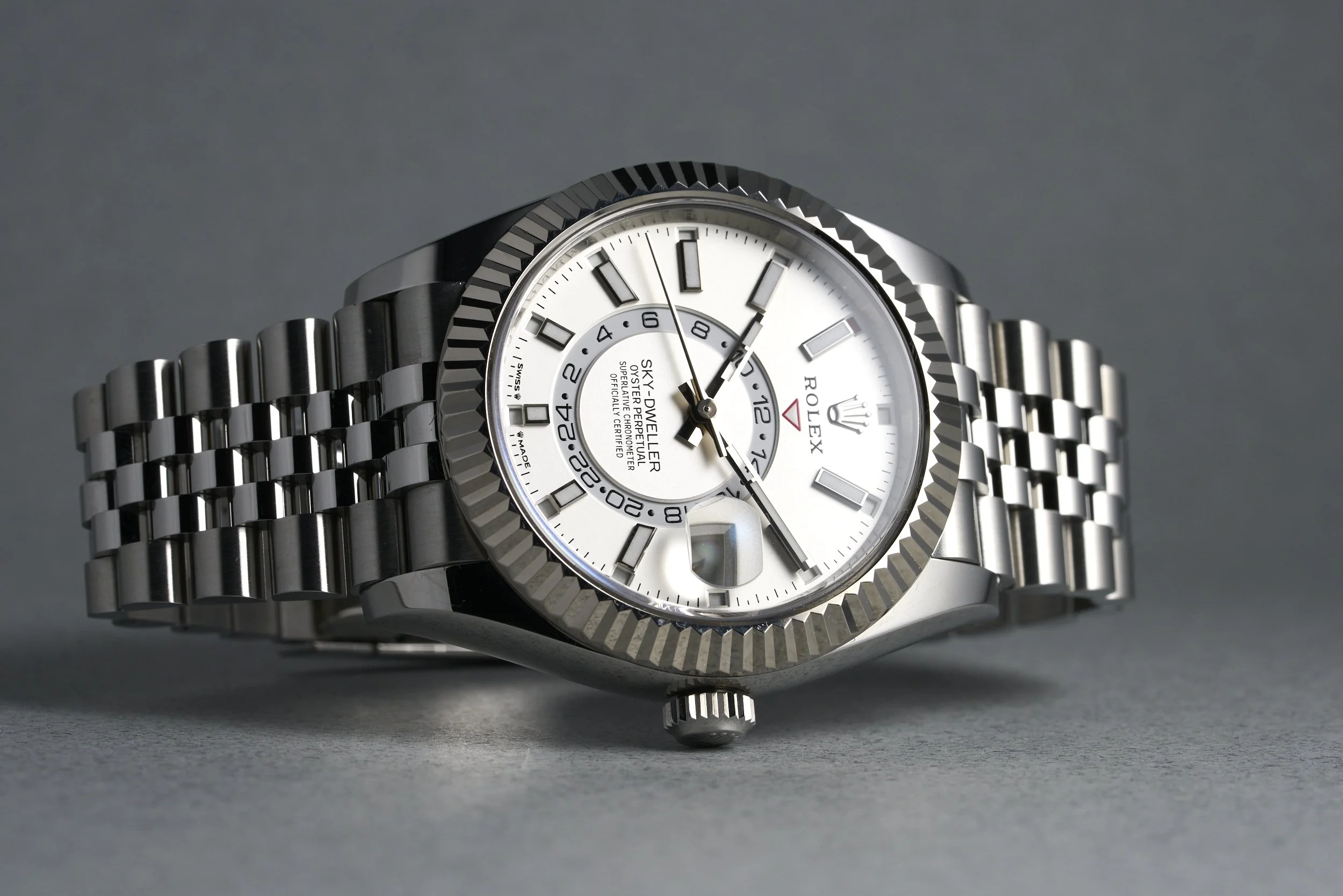rolex-skydweller.boxpapers-336934-white.dial-2023-oysterpalace-OP2272-11.jpg