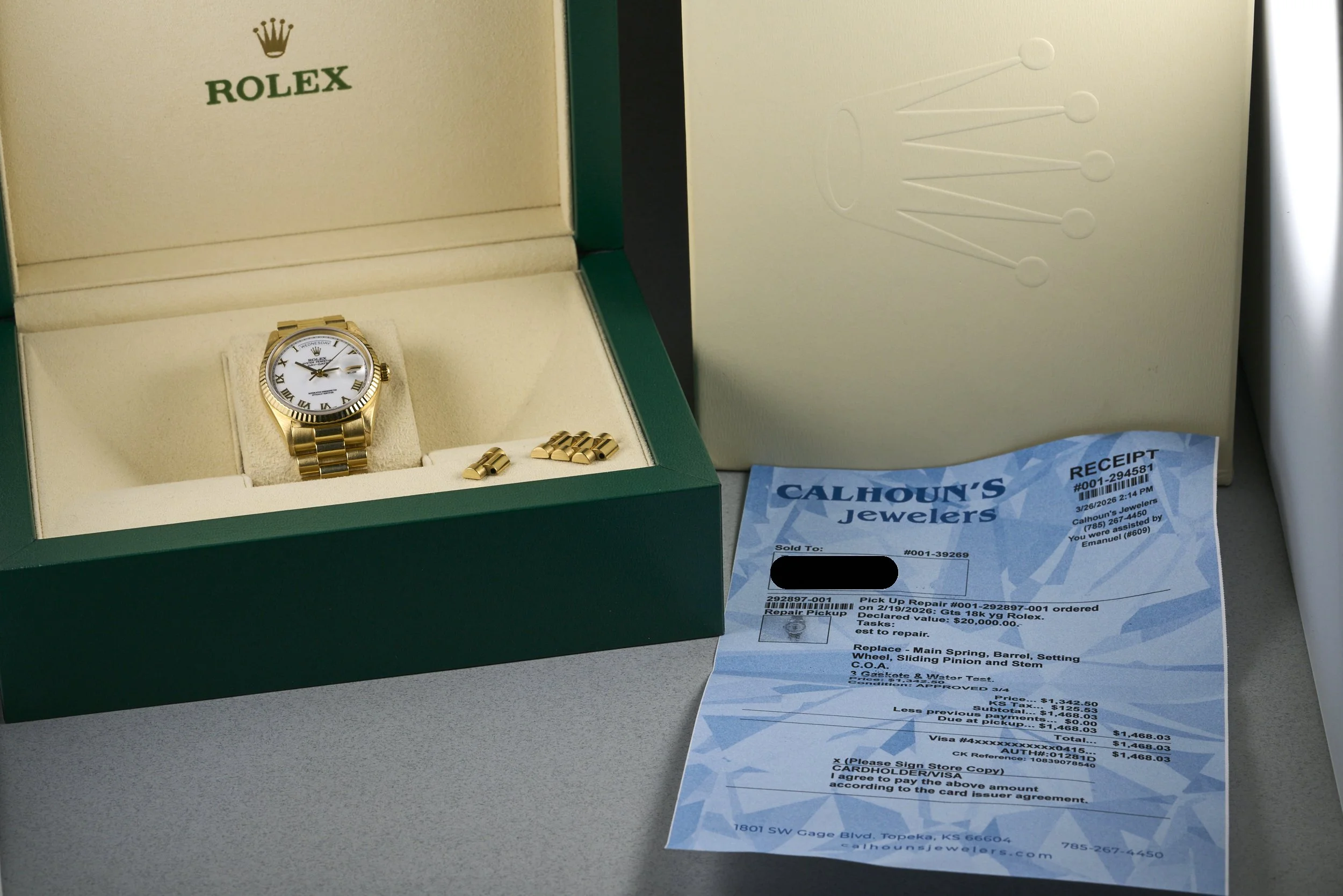 rolex-daydate.yellowgold.box-18238-white.roman.dial-1995.T-oysterpalace-OP2307-12.jpg