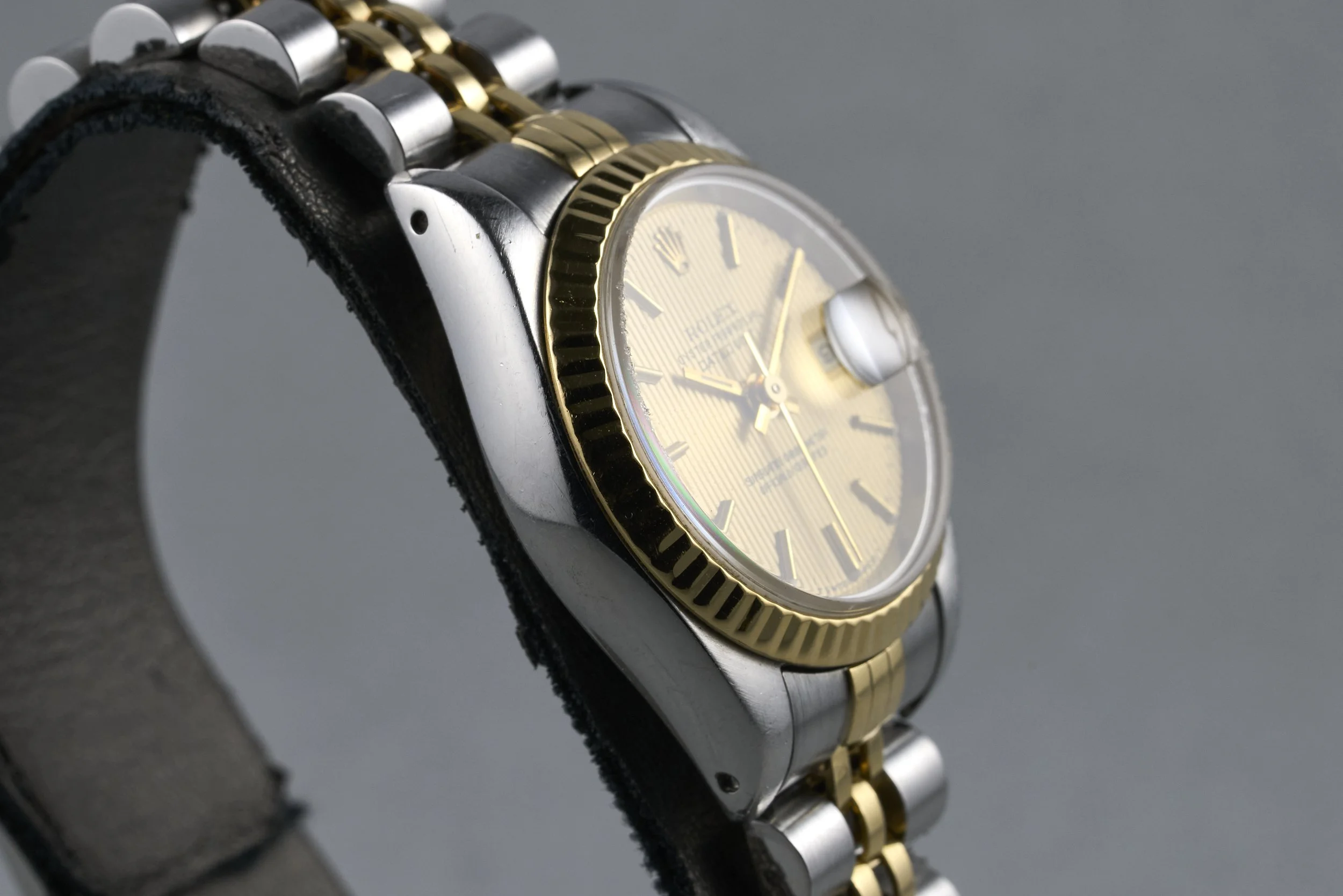 rolex-datejust.ladies-69173-champagne.tapestry.dial-1987-oysterpalace-OP2301-05.jpg