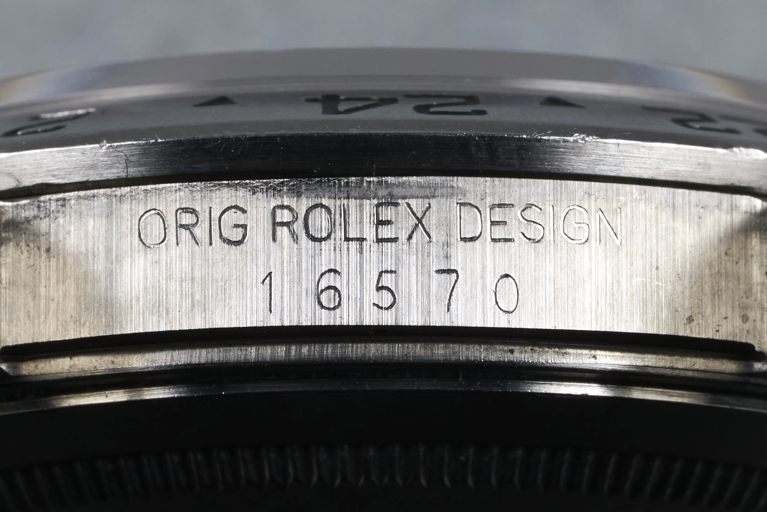 rolex-explorer2-16570-white.dial-1991-oysterpalace-OP2212-11.jpg