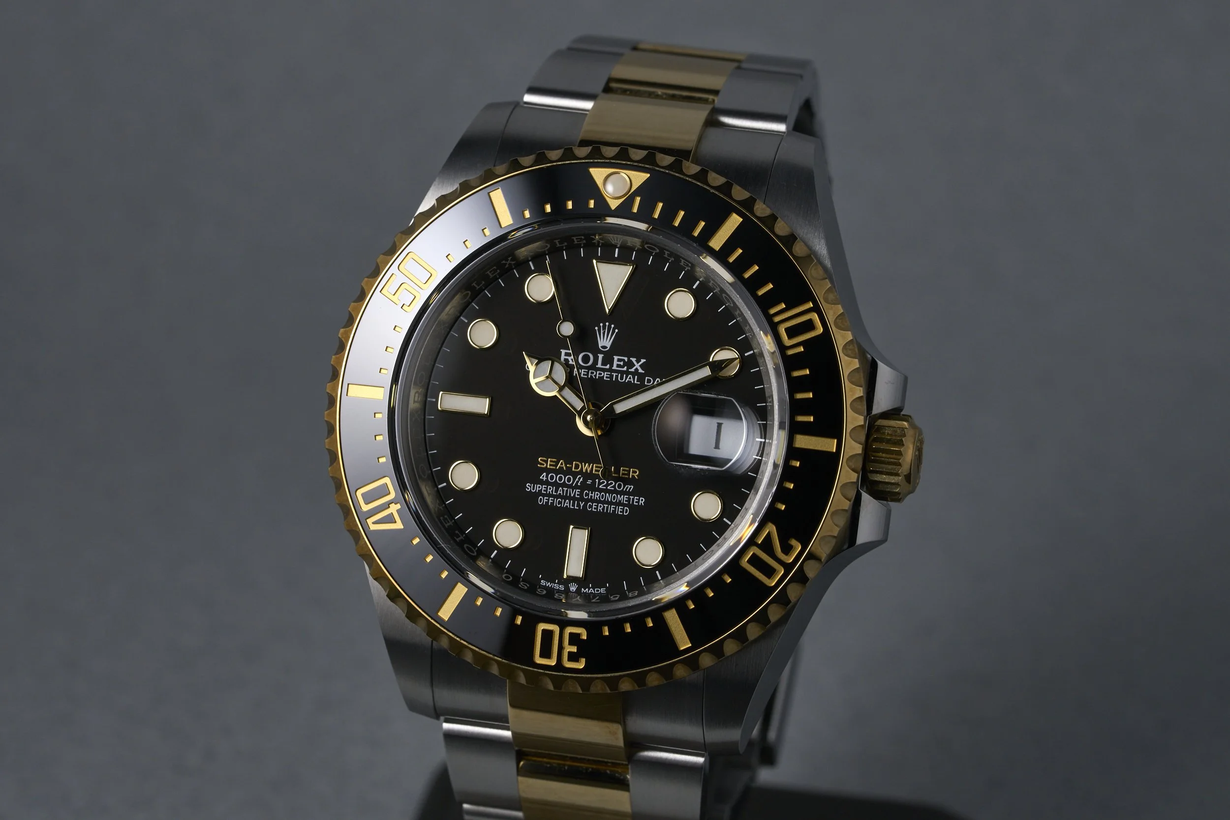 rolex-seadweller.twotone.boxpapers-126603lb-black.dial-2022-oysterpalace-OP2202-03.jpg
