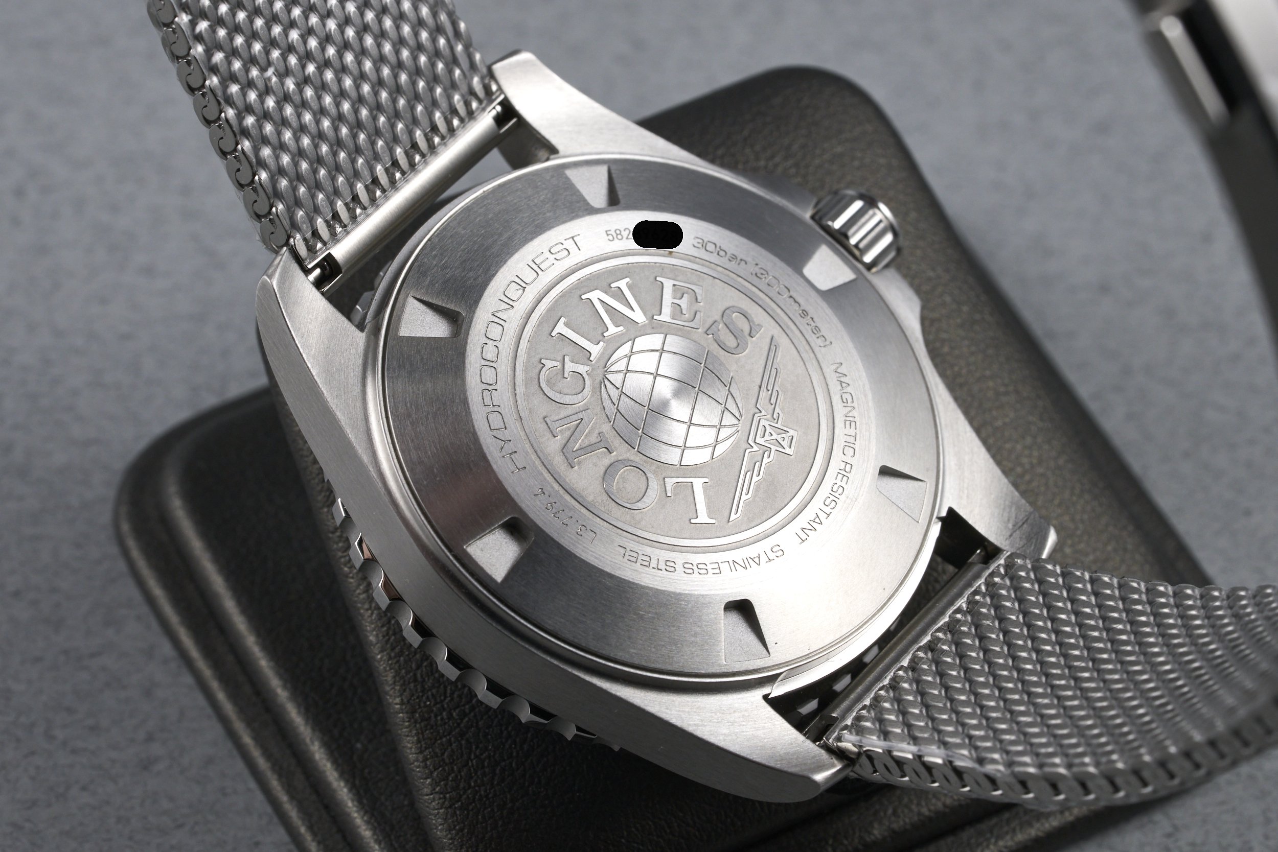 longines-hydroconquest.boxpapers-L3.779.4.90.6-black.dial-2026-oysterpalace-OP2331-08.jpg