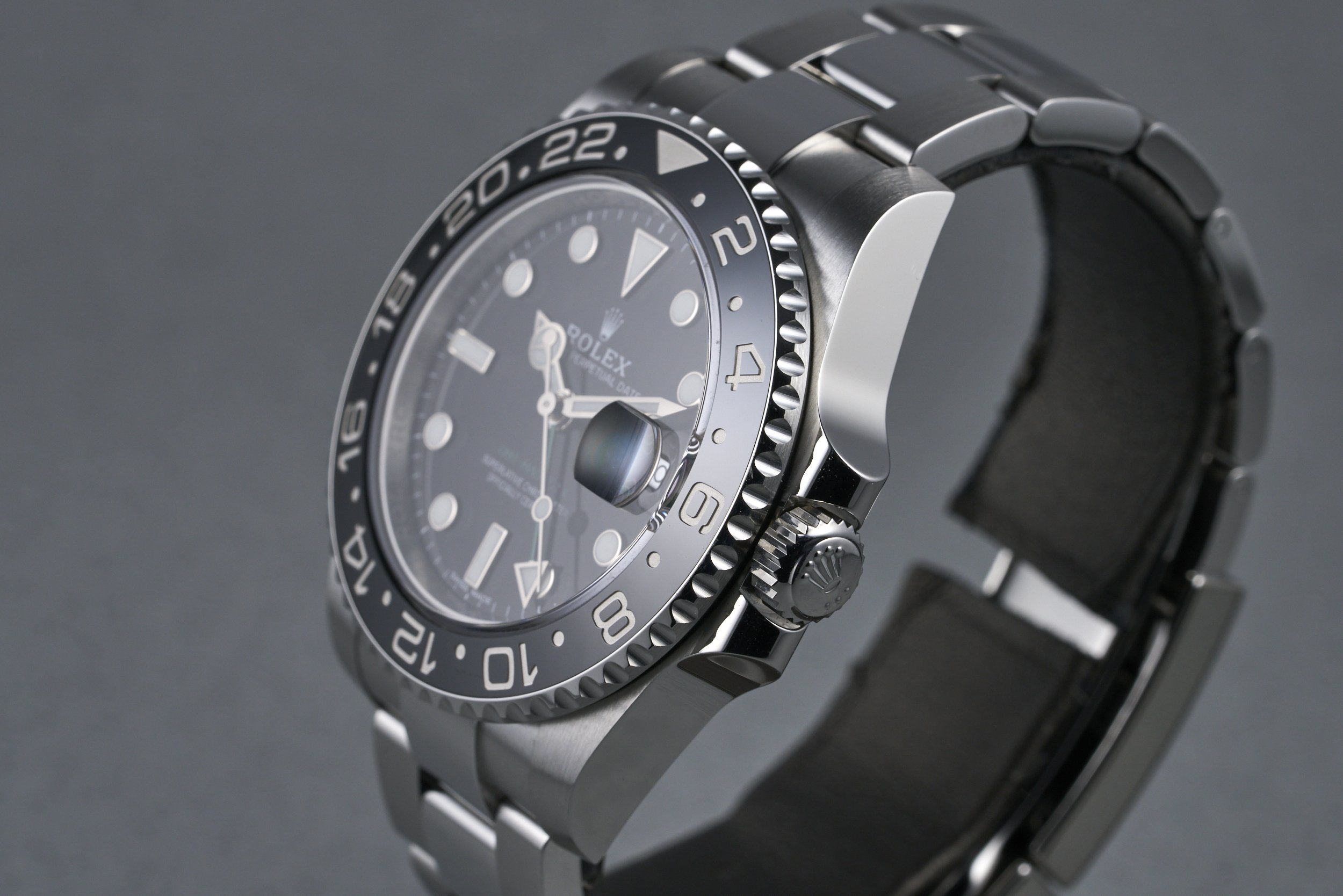 rolex-gmtii-116710ln-black.dial-random-oysterpalace-OP2208-06.jpg
