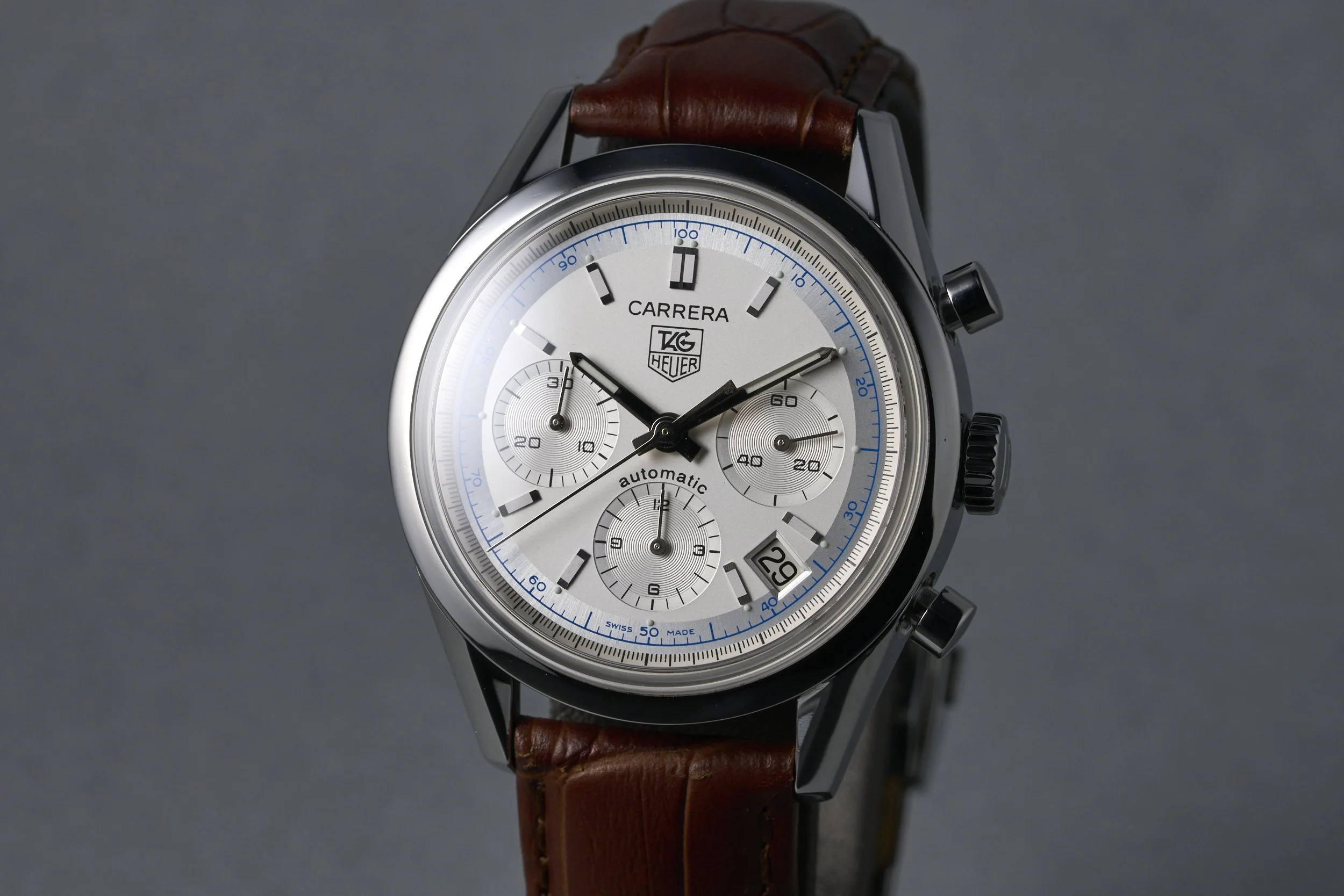 tagheuer-carrera-cv2110-0-silver.dial-2000s-oysterpalace-OP2228-03.jpg