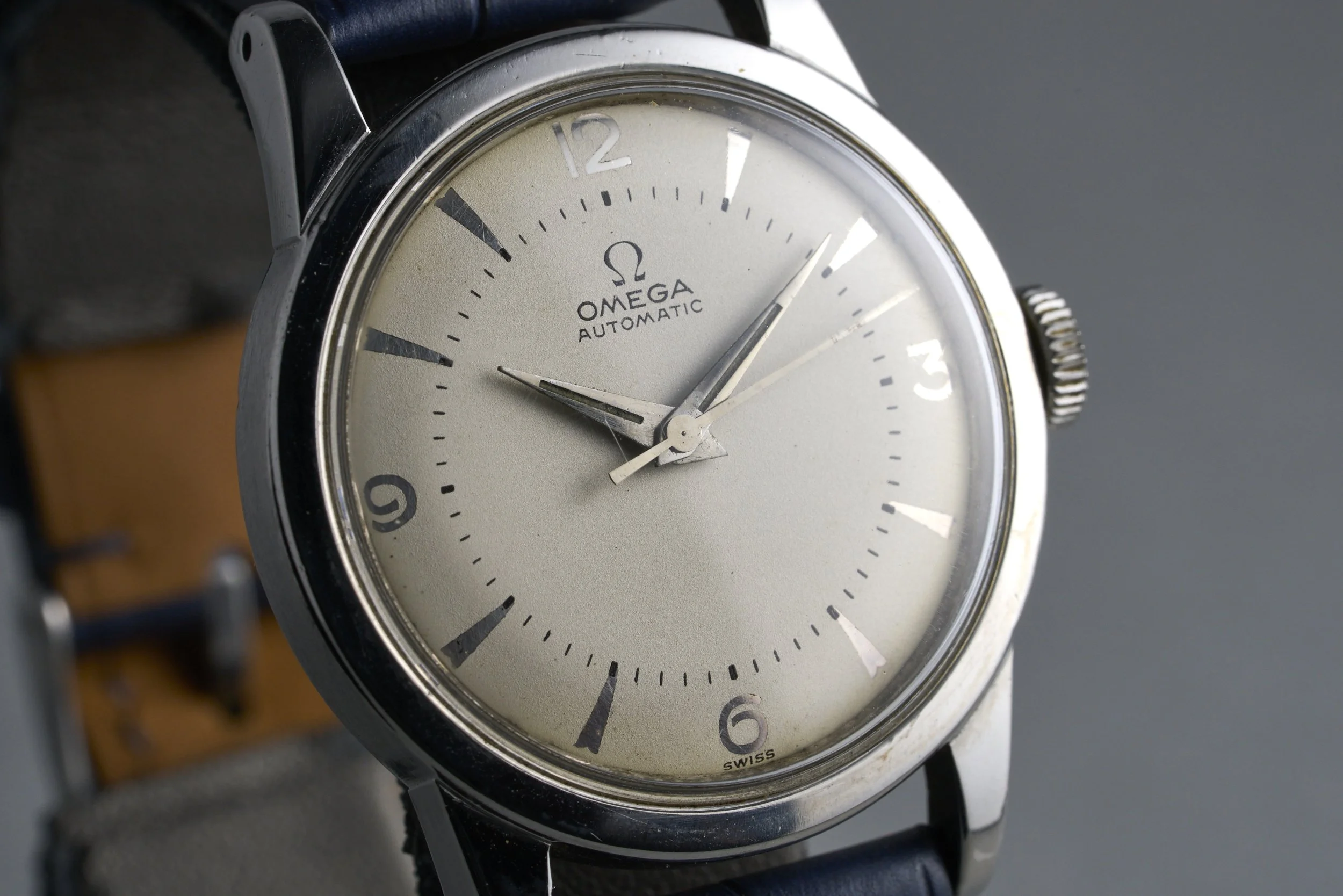 omega-vintage-2491.1-refinished.dial-1940s-oysterpalace-OP2259-04.jpg