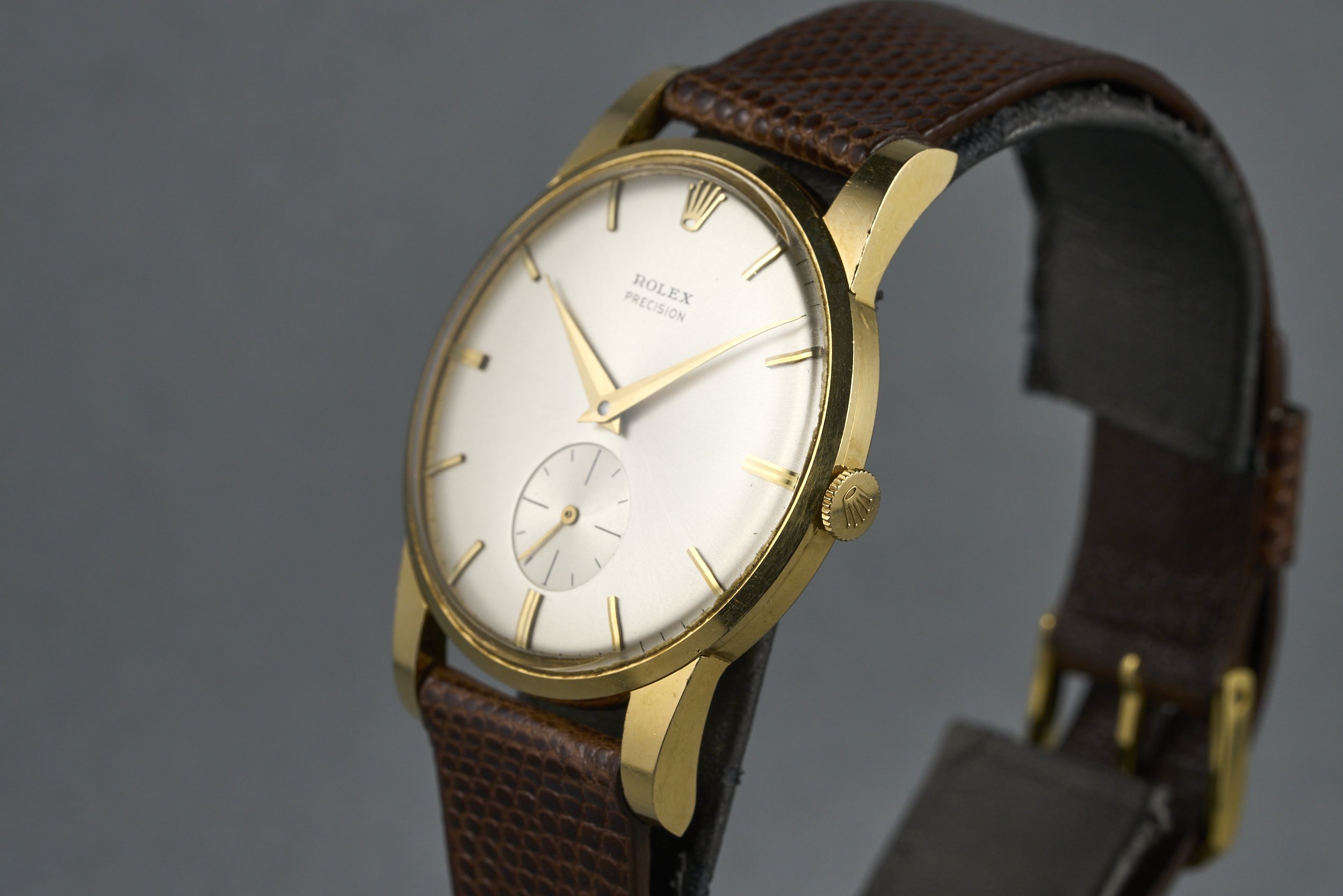 rolex-precision.yellowgold-9726-silver.dial-550xxx-oysterpalace-OP1939-06.jpg