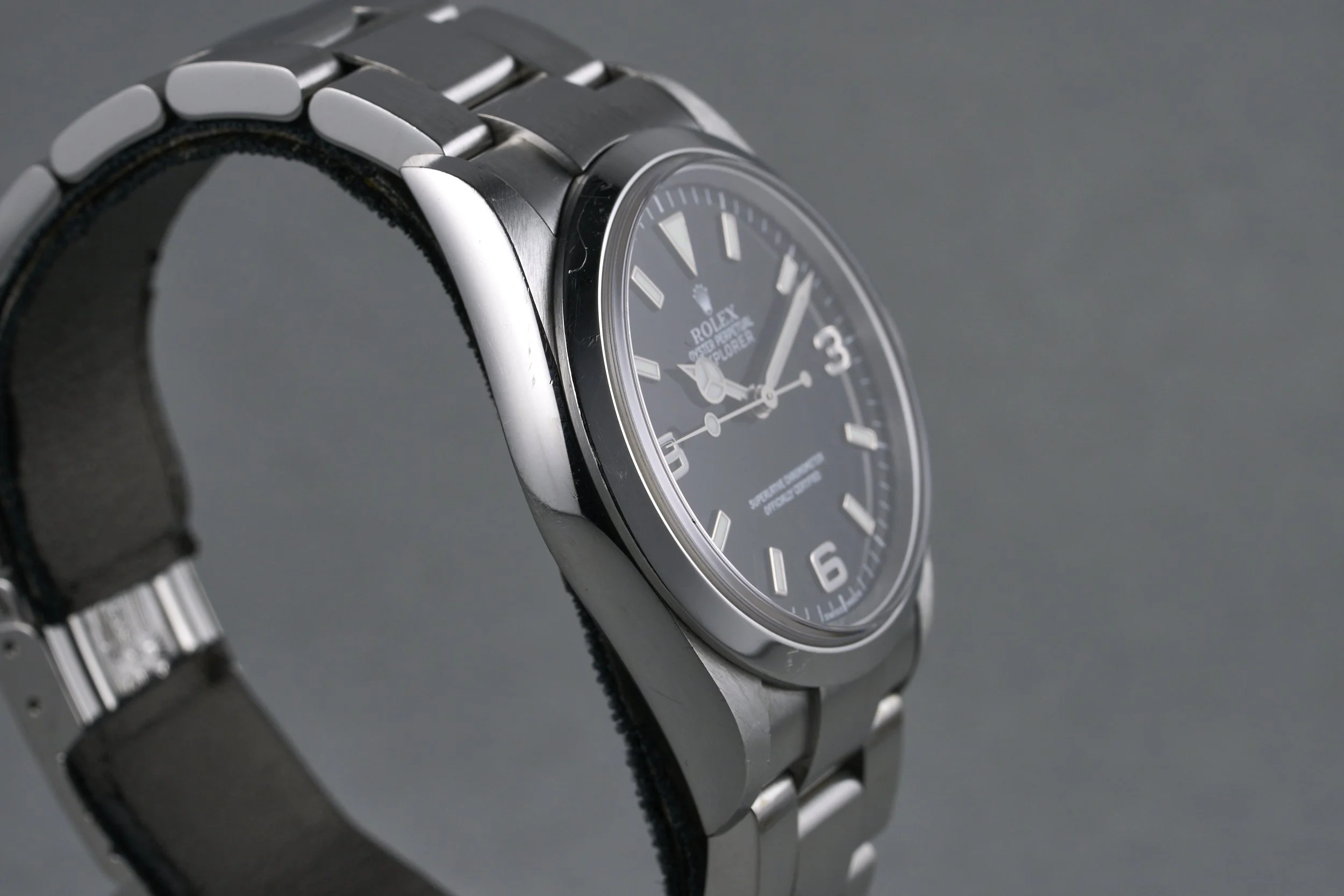rolex-explorer.boxpapers-114060-luminova.dial-2002.Y-oysterpalace-OP2284-05.jpg