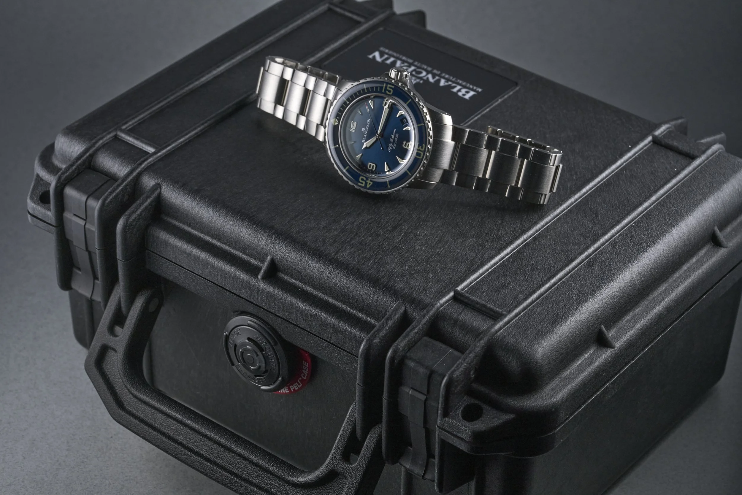 blancpain-fifty.fathoms.titanium.boxpapers-5010.12B40.98S-blue.dial-2024-oysterpalace-OP2299-11.jpg