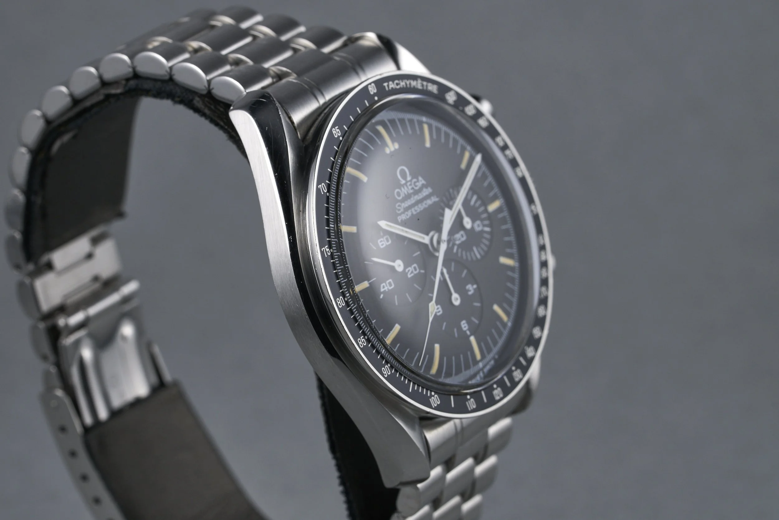 omega-speedmaster.boxpapers-3590.50-black.dial-1996-oysterpalace-OP2277-05.jpg