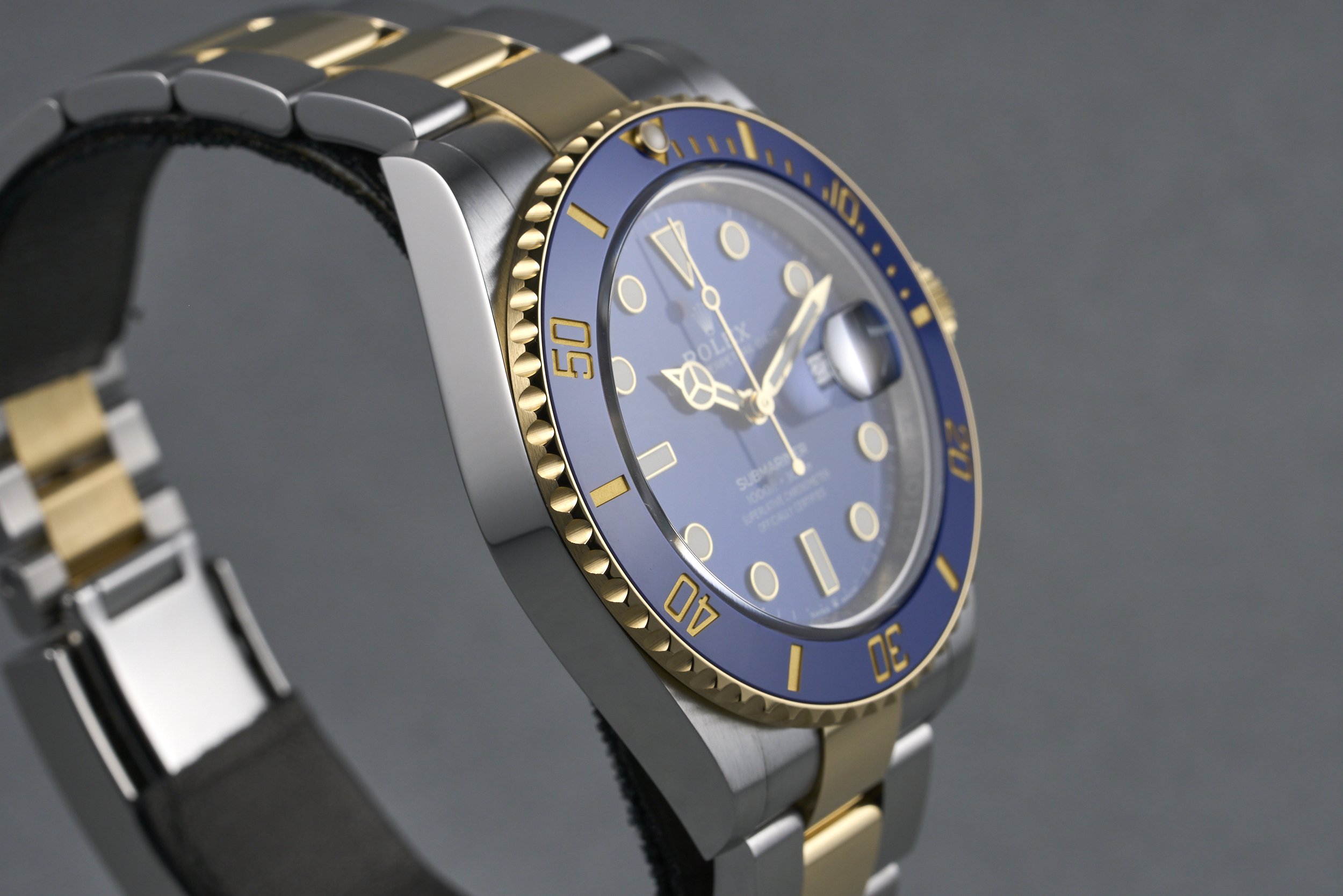 rolex-submariner.twotone.boxpapers-126613LB-blue.dial-2022-oysterpalace-OP2210-05.jpg