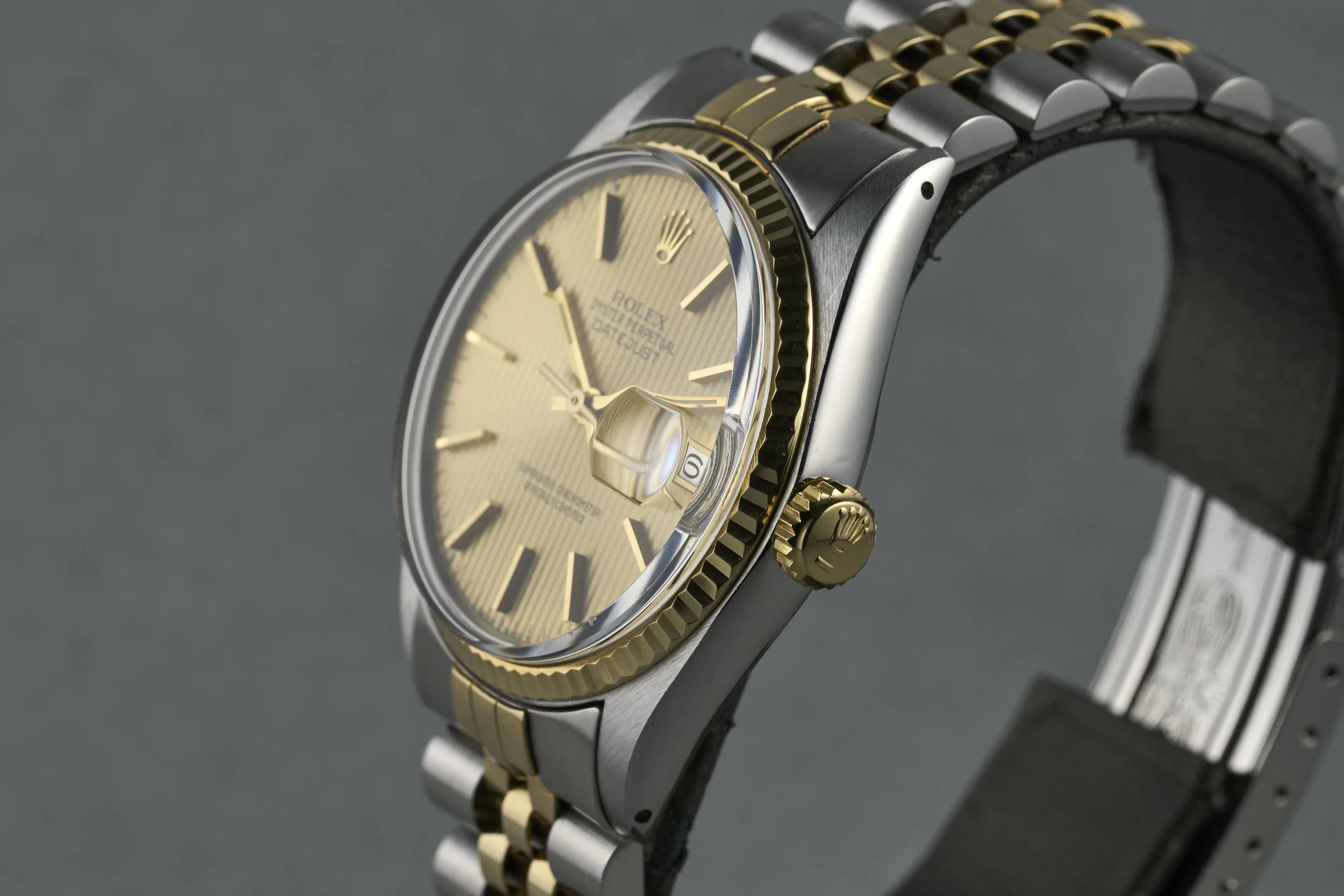 rolex-datejust.twotone-16013-champagne.tapestry.dial-5.5mill-oysterpalace-OP2191-07.jpg
