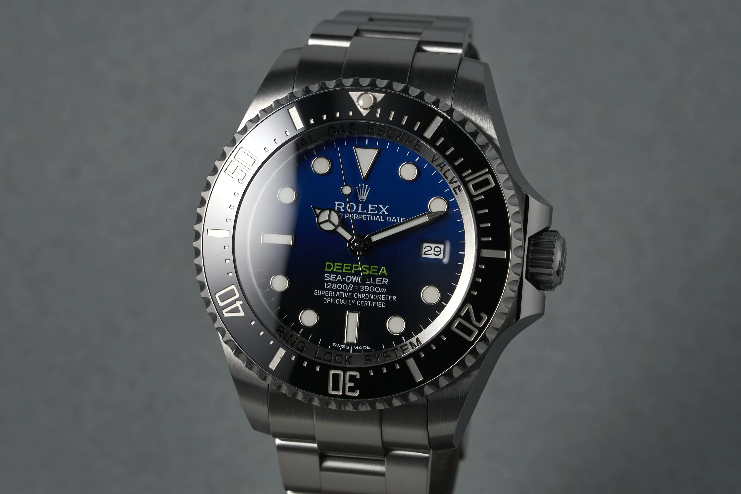 rolex-seadweller.deepsea.boxpapers-116660-DBlue.dial-2015-oysterpalace-OP2261-03.jpg