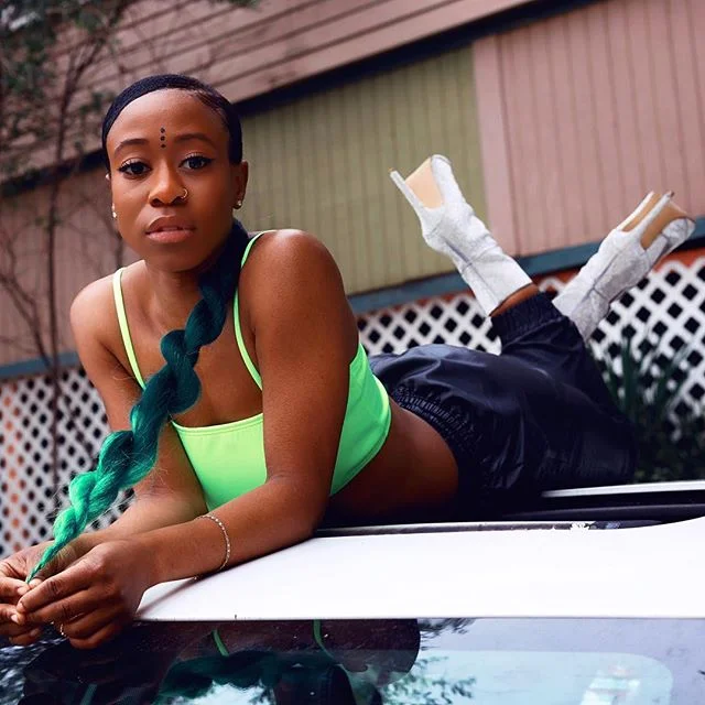 I’m not the kind of girl, who don’t know what she wants... •
•
•
•
Stylist: @rei_altru 
Hair: @rei_altru 
MUA: @rei_altru 📸: @kcb.photos ————————————-
#whatdrivesyou #stevemaddenshoes #stevemadden #stevemaddenboots #winona #glitterbomb #dallasbeauty