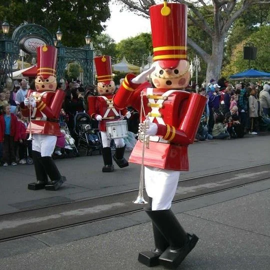 Herald trumpet with the Toy Soldiers of Disneyland