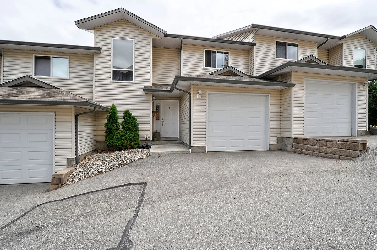 21-7915 Hespeler Road - $392,500 - SOLD!