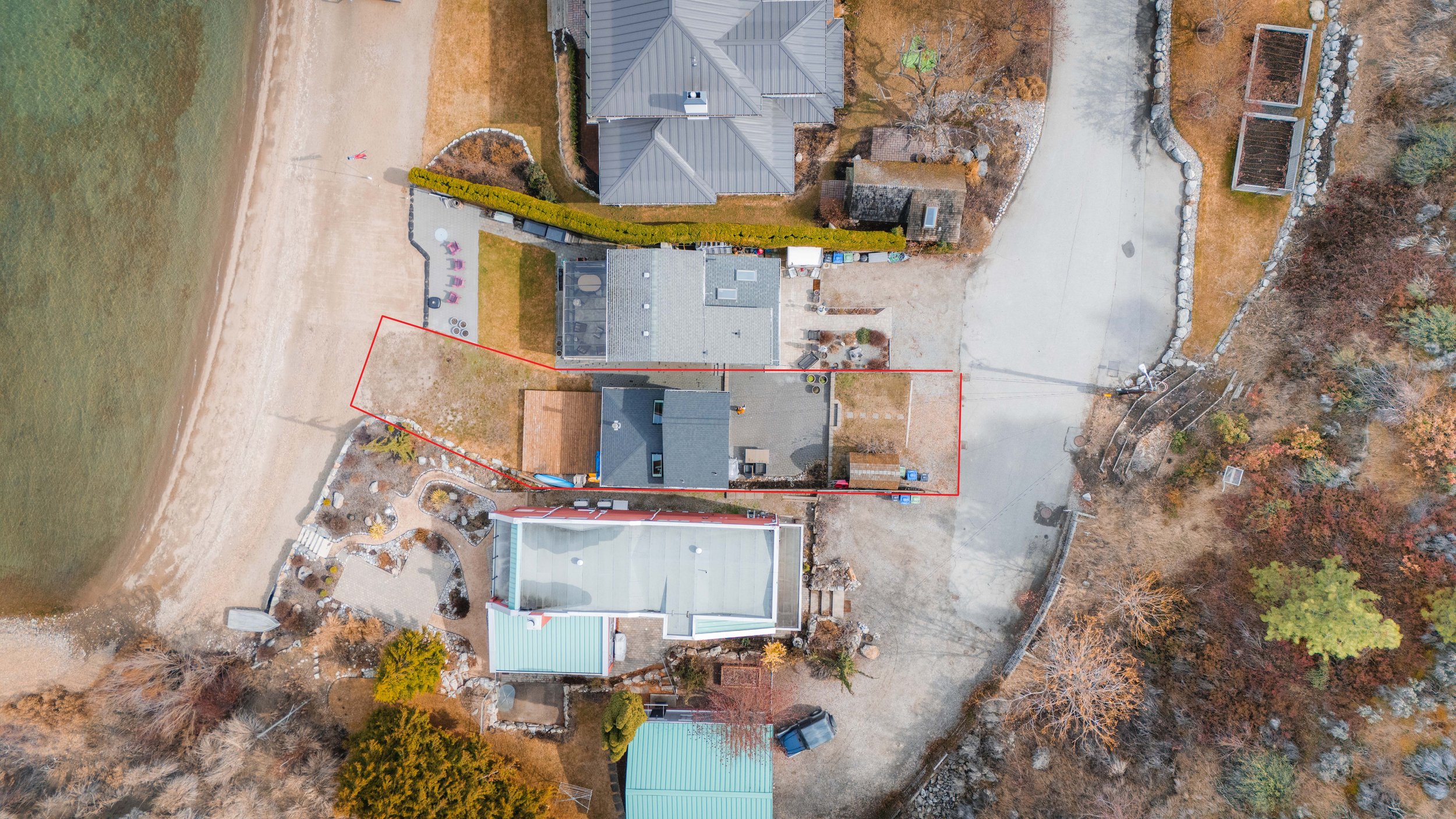 19279 Lakeshore Drive North Drone-15.jpg