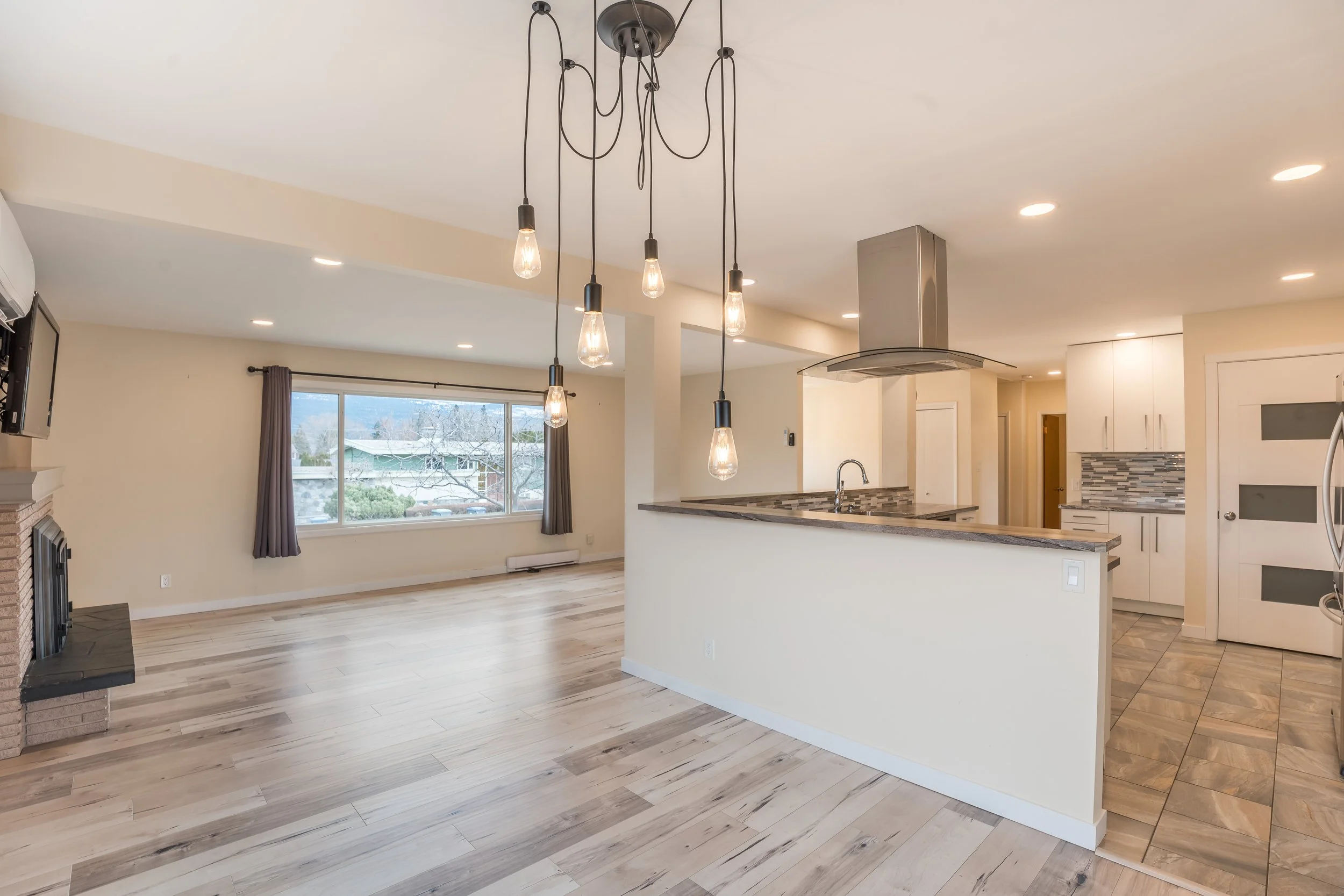 Dining Room overlooking Living.JPG