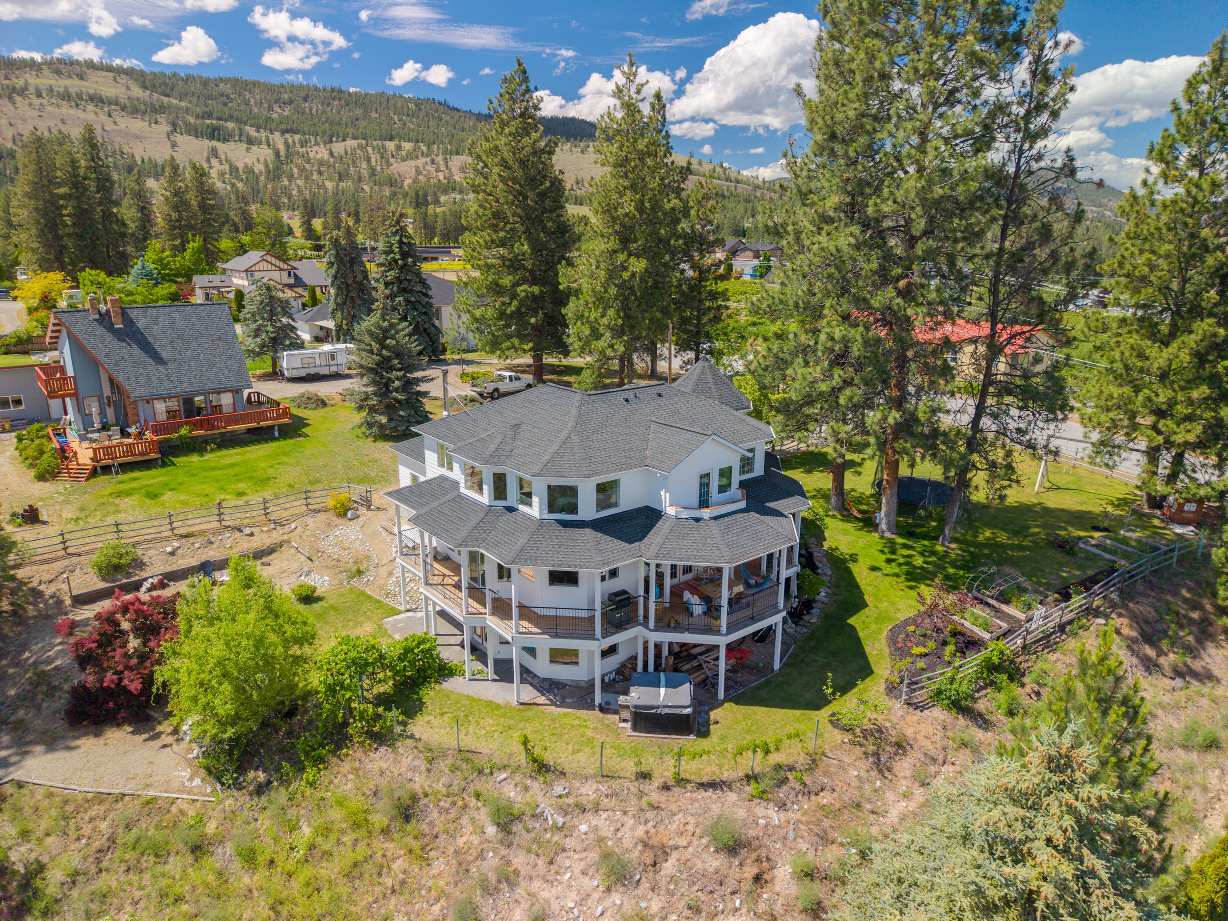 DJI_20260611142101_0127_D.jpg