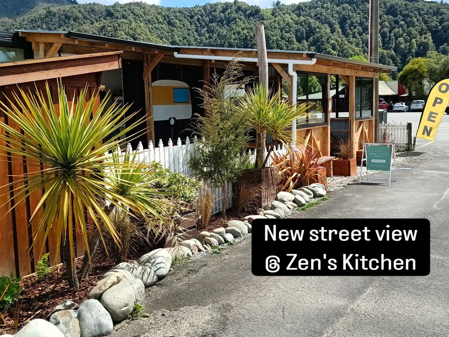 New look.. New venue.. Same address.. Same food.. Same prices.. 
@zenskitchen.realfood 
#newlook #newvenue #plantbasedfood